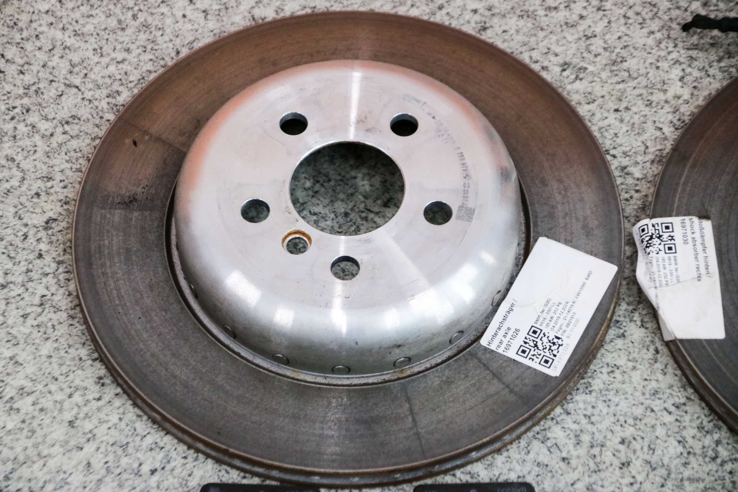 BMW G20 G21 discs plates rear part rear. 330x20 5929 km !!!