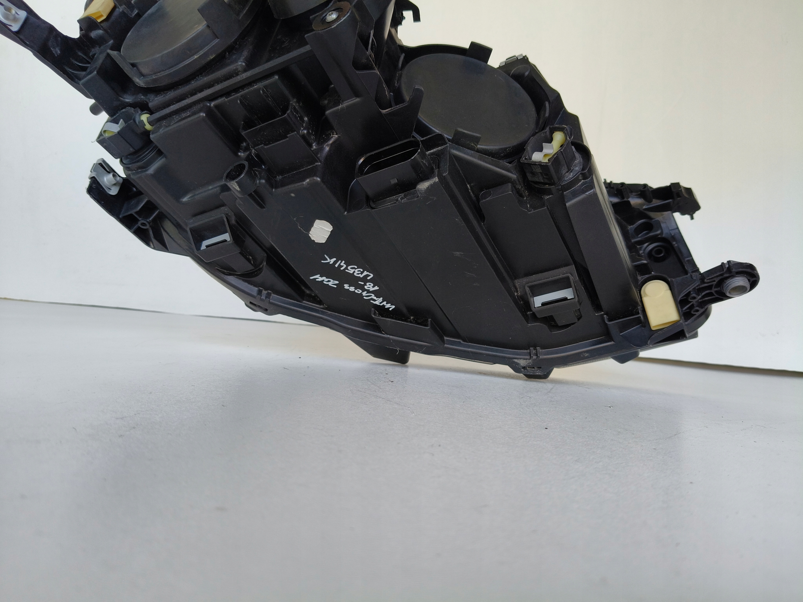 Licht links REFLEKTOR VW T-CROSS 2GM 18