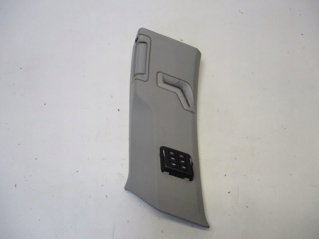 OSŁONA SŁUPKA PRAWY TYŁ PANEL RADIA VOLVO XC90