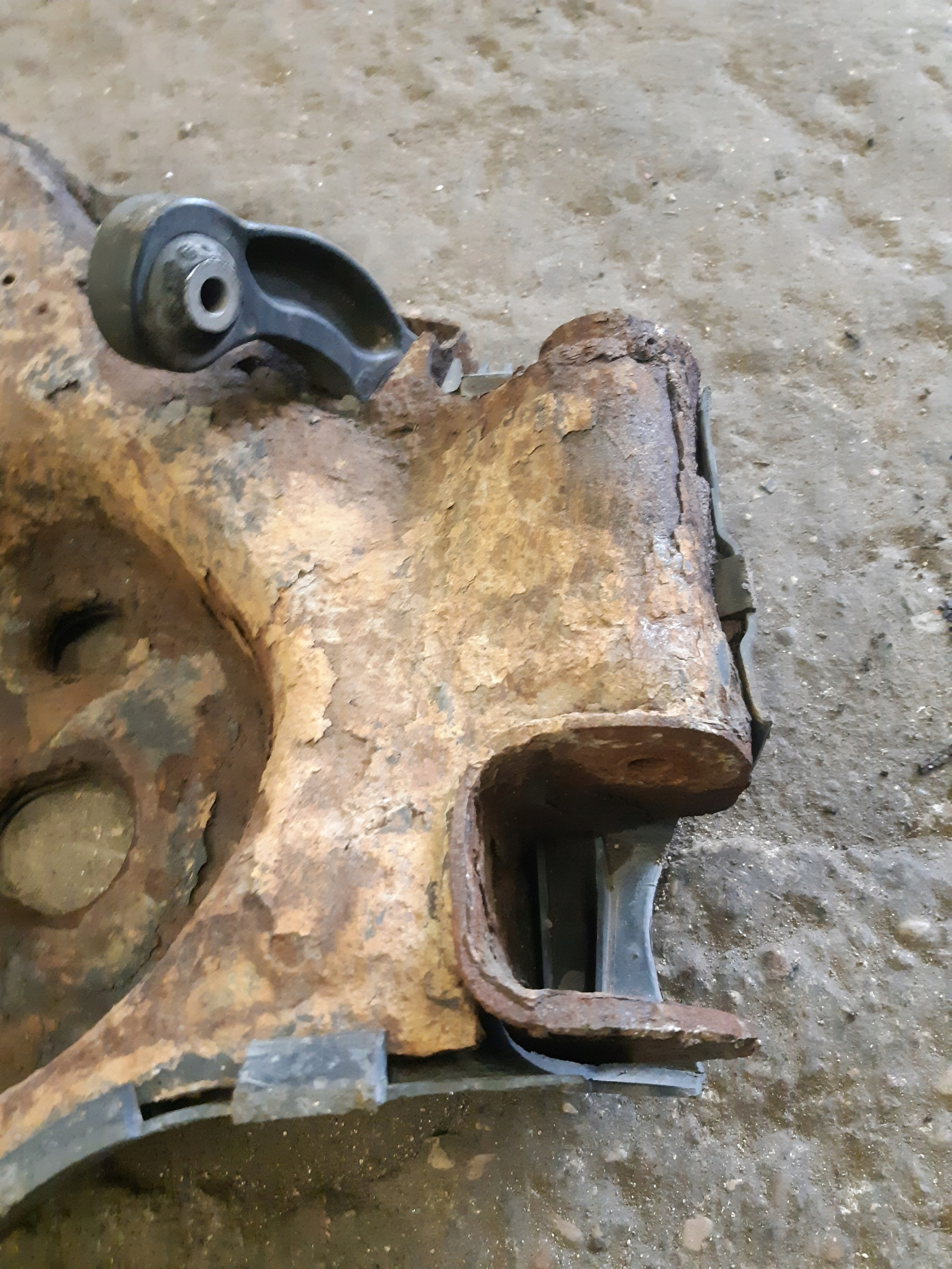AUDI A6 C6 Querlenker hinten links heck links
