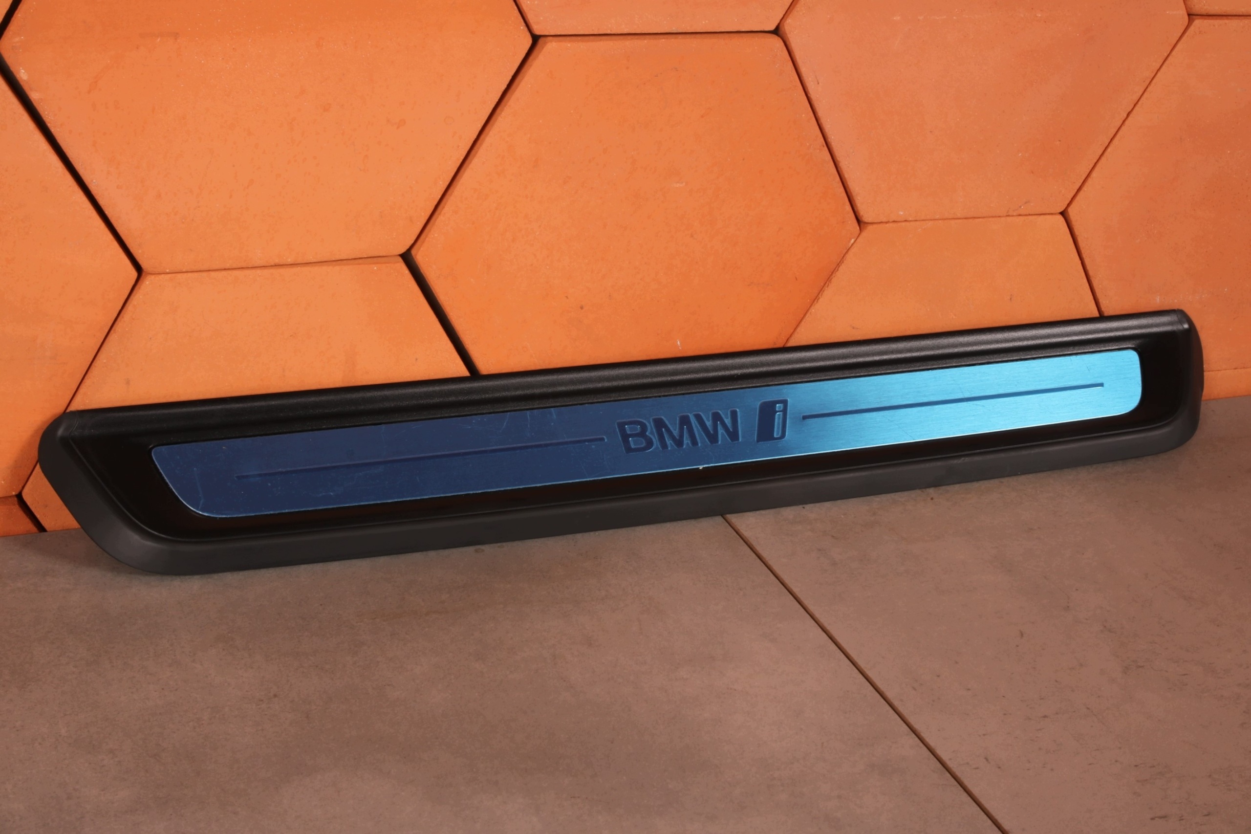 BMW i4 G26 GRAN COUPE front moulding cap threshold 9492984