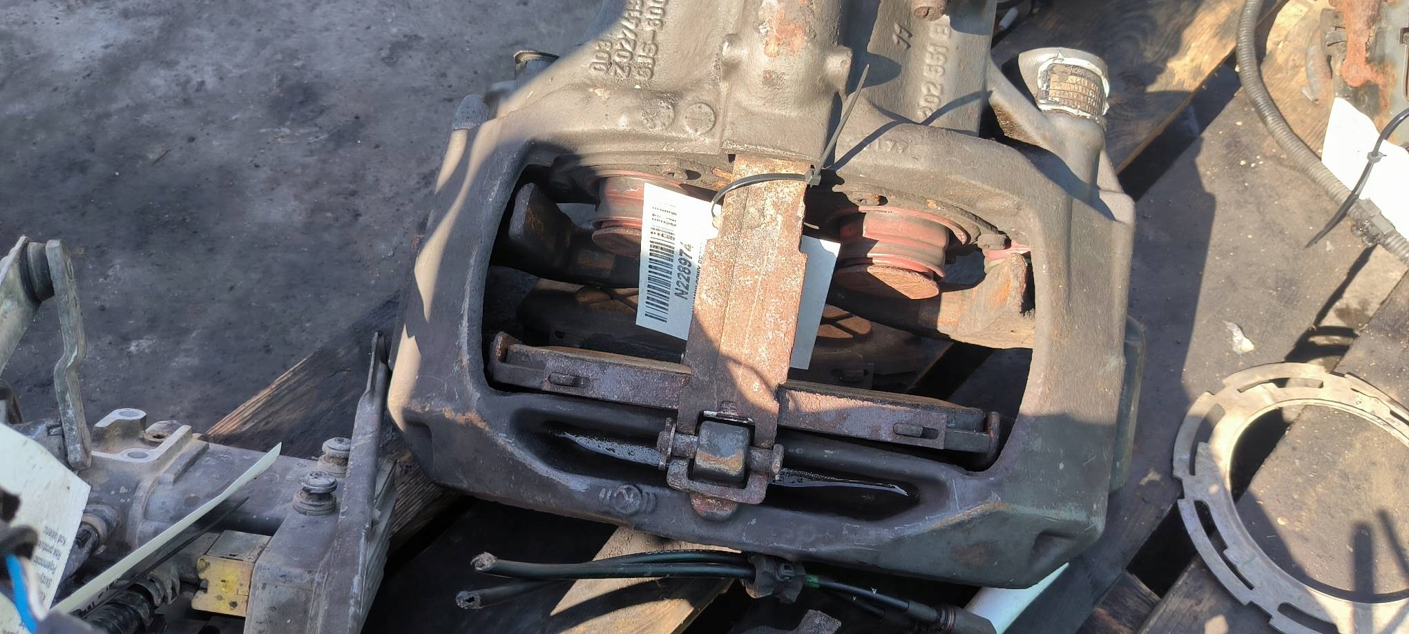 caliper brake front left Mercedes-BENZ ACTROS MP4 1842 E6
