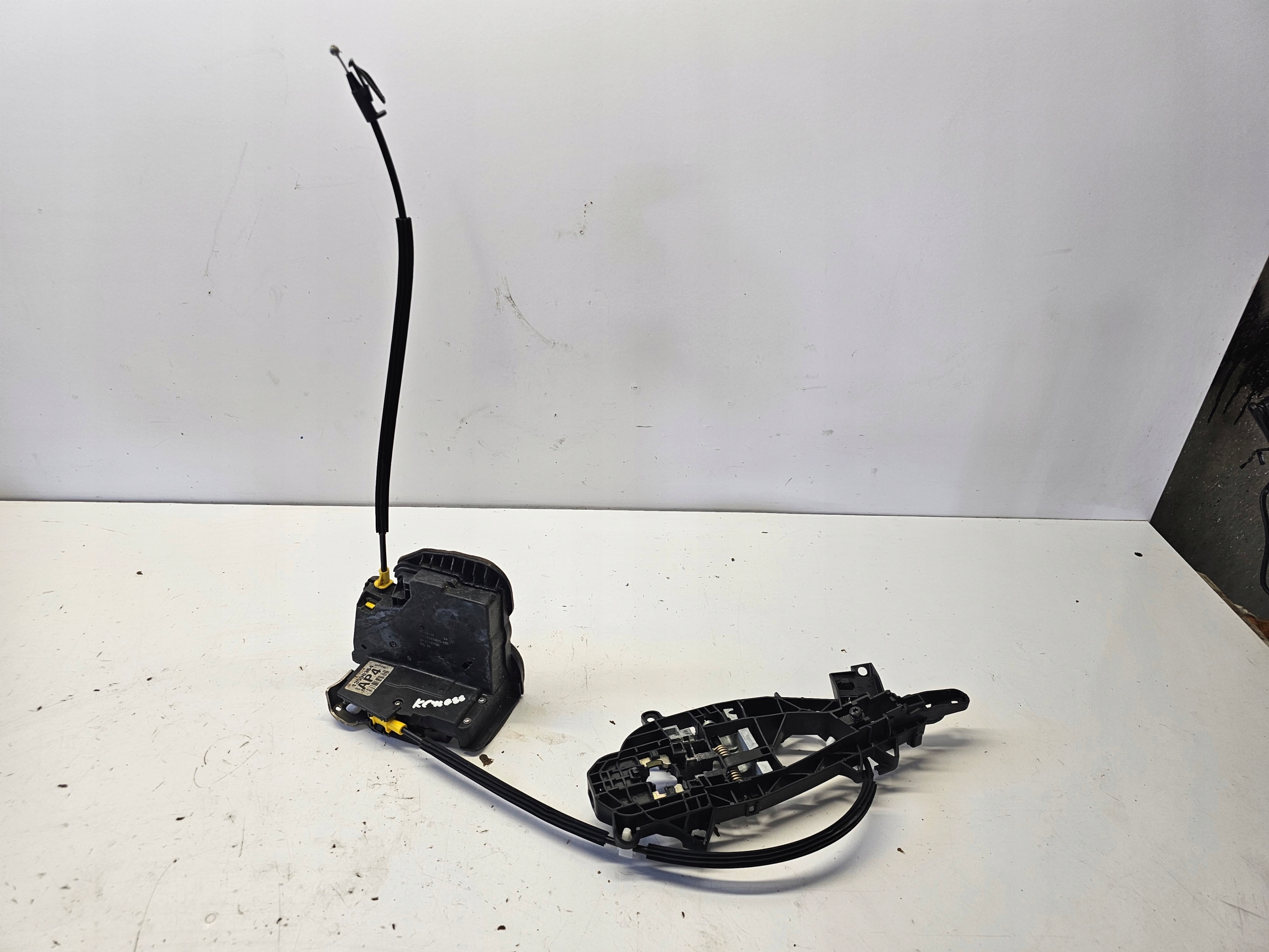 OPEL ASTRA K lock door left rear part KEYLESS EUROPA