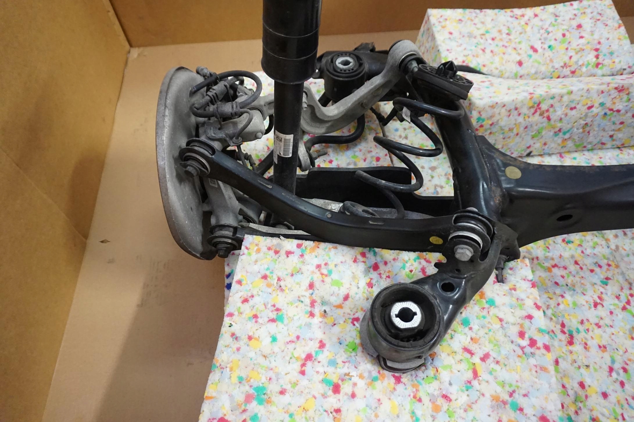 OŚ TYLNA BELKA AUDI A4 B9 8W S-LINE 8W0505235S Typ samochodu Samochody osobowe