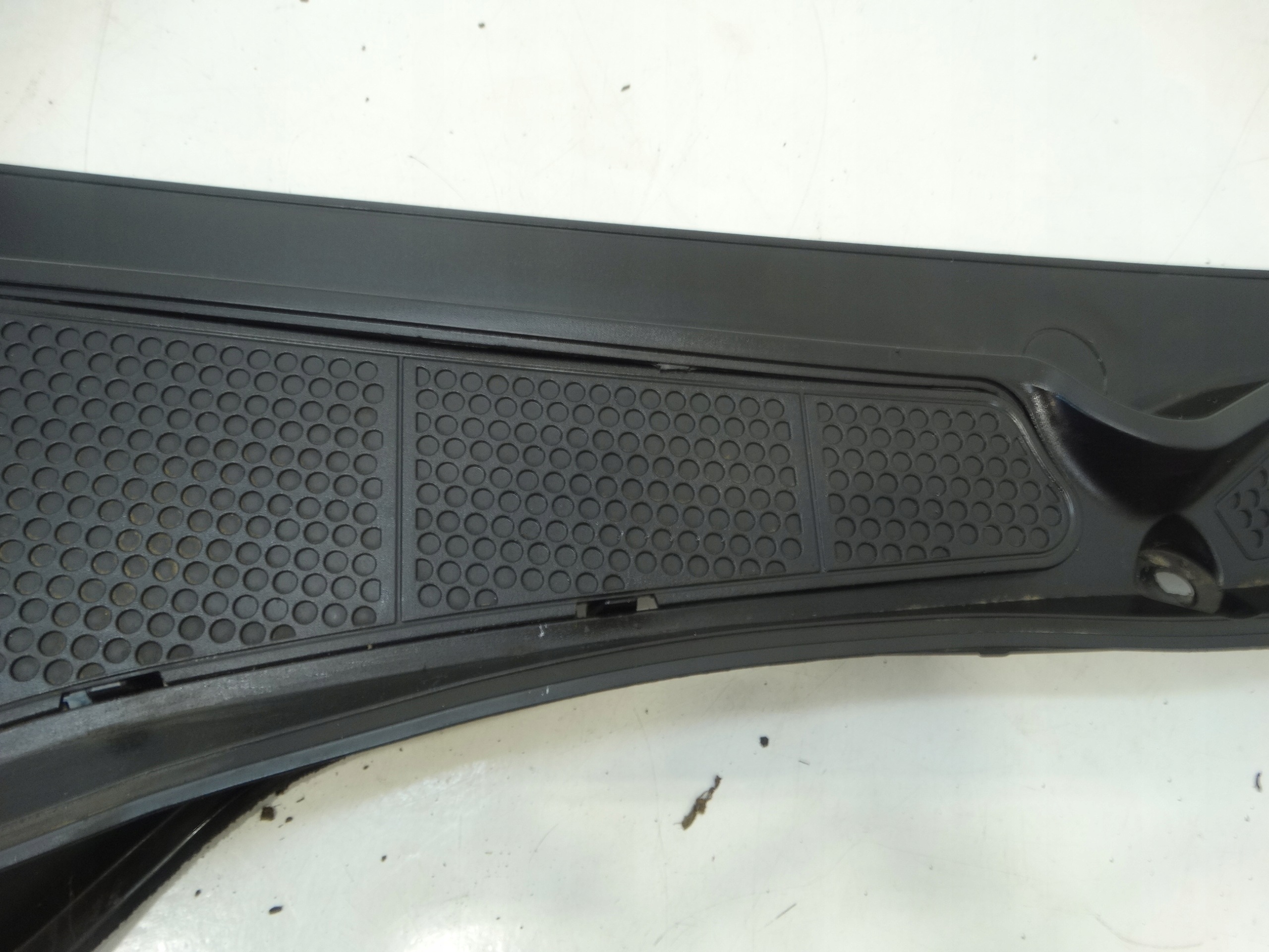 torpedo right front CITROEN C4 CACTUS 2016R. 9805358580