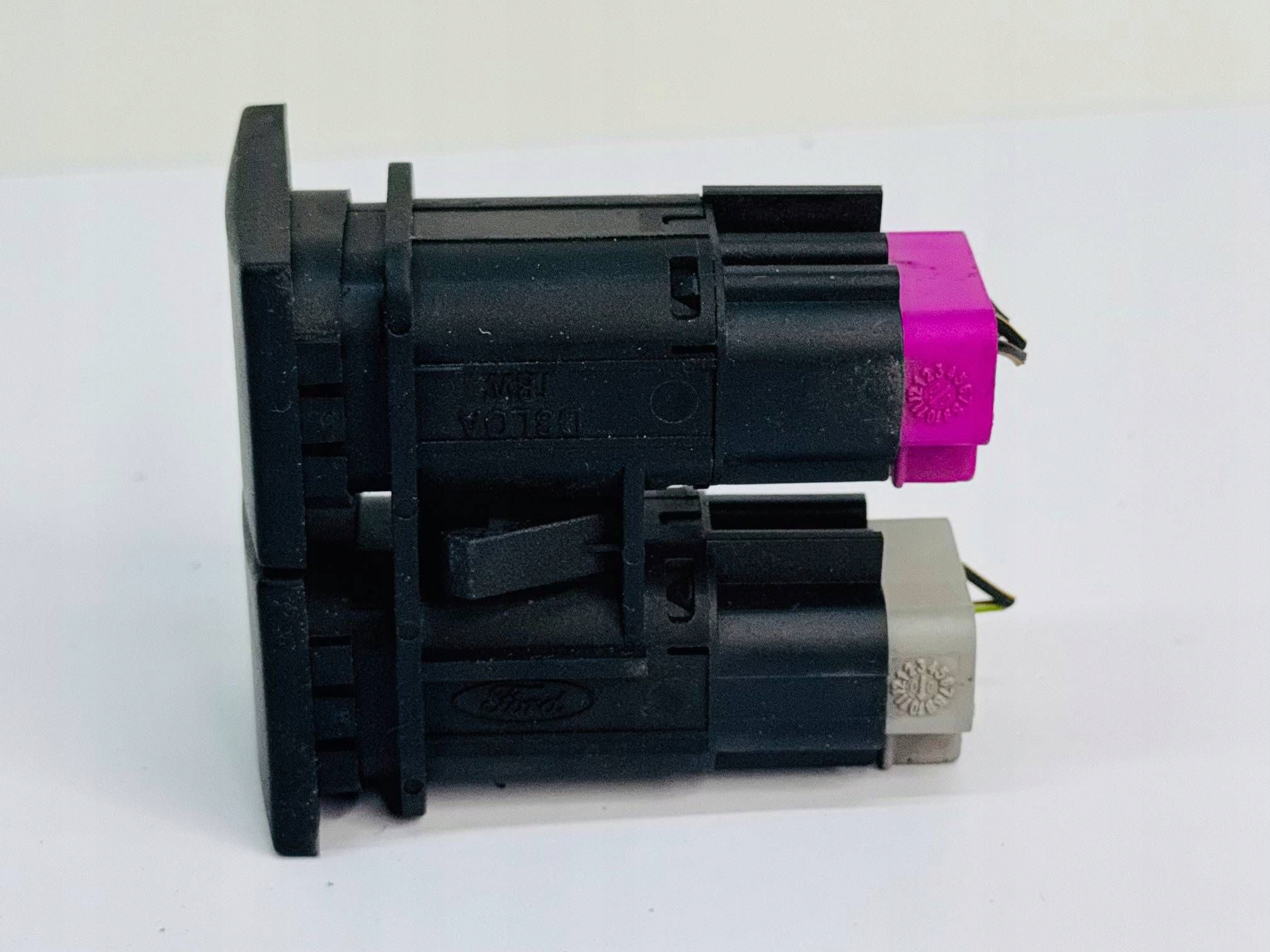 MONDEO MK3 III switch AWARYJNY 1S7T13A350BD