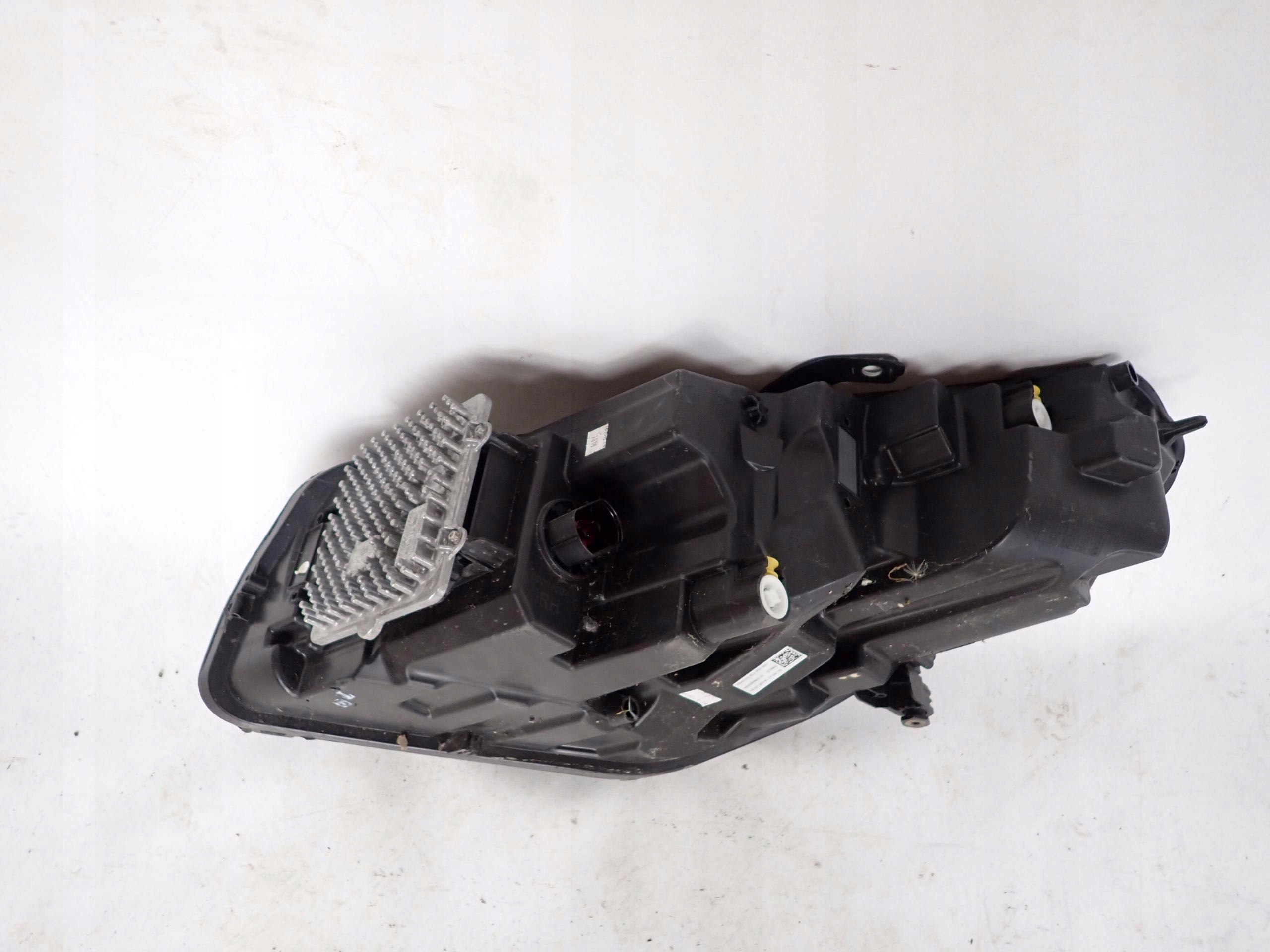 JAGUAR E-PACE X540 17- light front front right FULL LED
