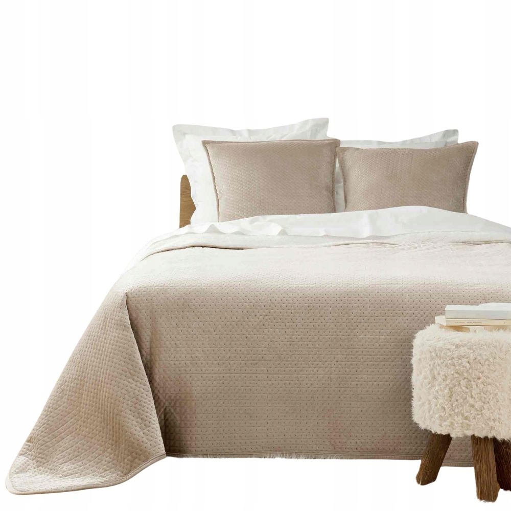 Přehoz Na Postel Polyester Béžový 220 X 240 CM S Povlaky 60 X 60 CM