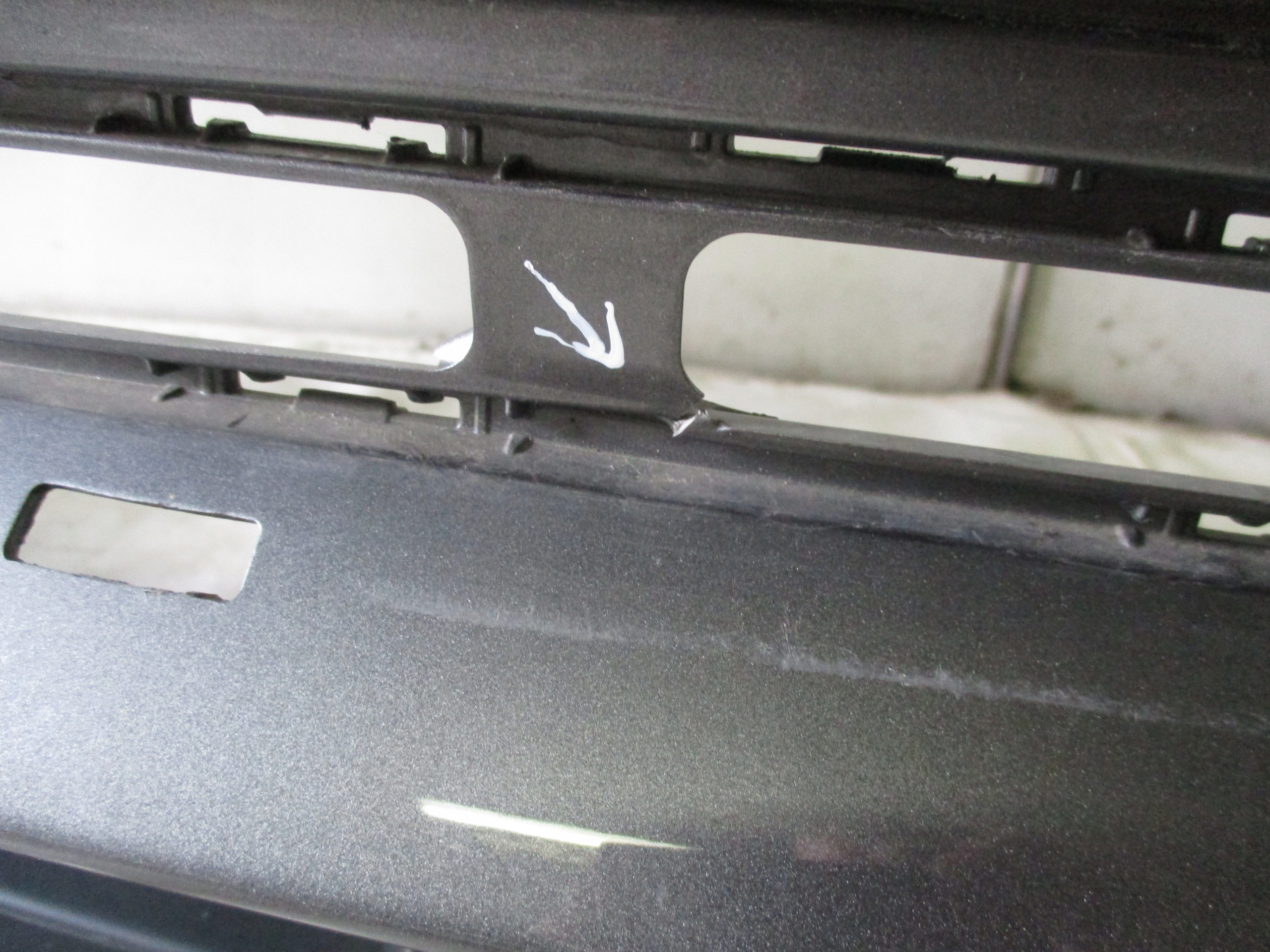 bumper front front Mercedes GLA 247 AMG A2478850607 4 x PDC