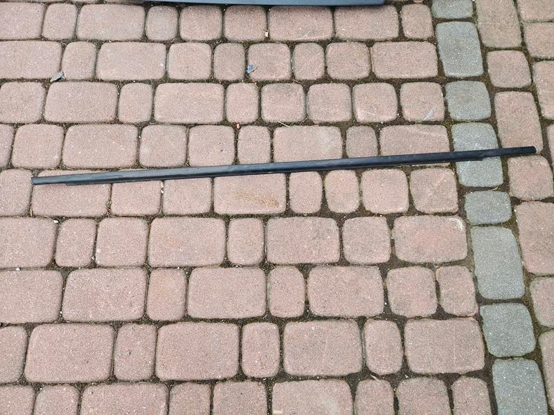 gasket door front front right 3 door zgarniacz Opel Corsa E