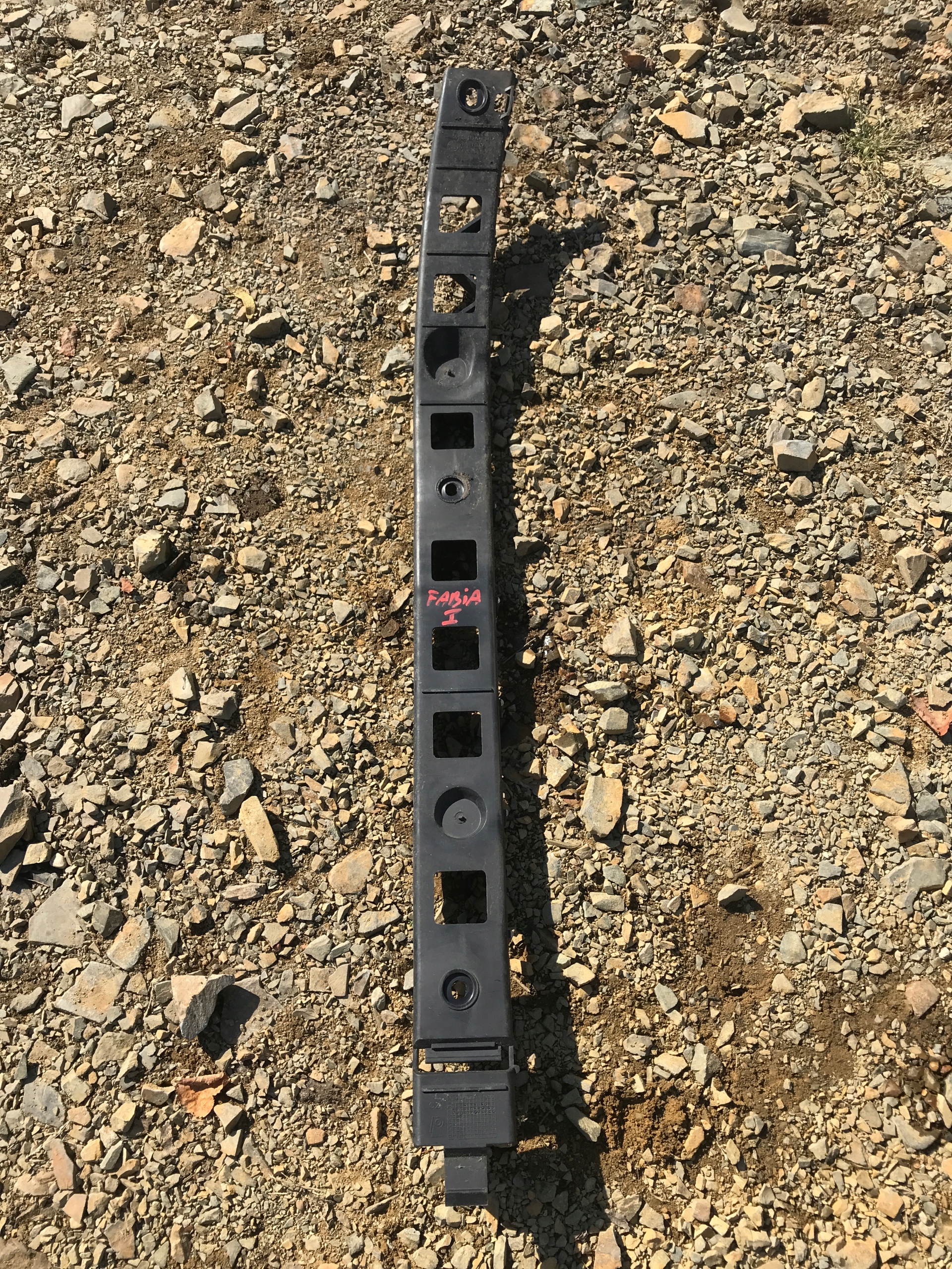 bumper bracket right rear part SKODA FABIA and 6Y6807864