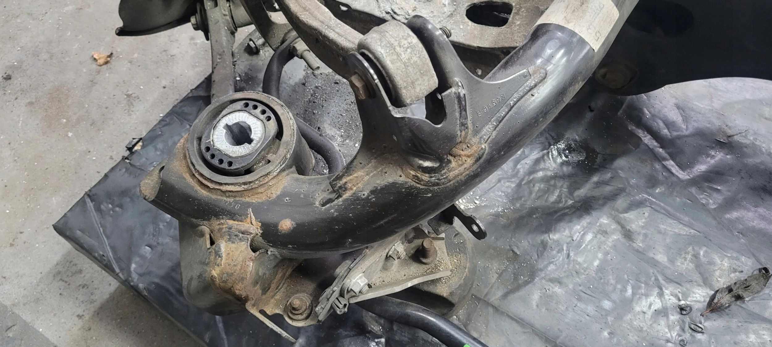 A5 8W Балка подвески зад подрамник 8W0505235AG A4 B9