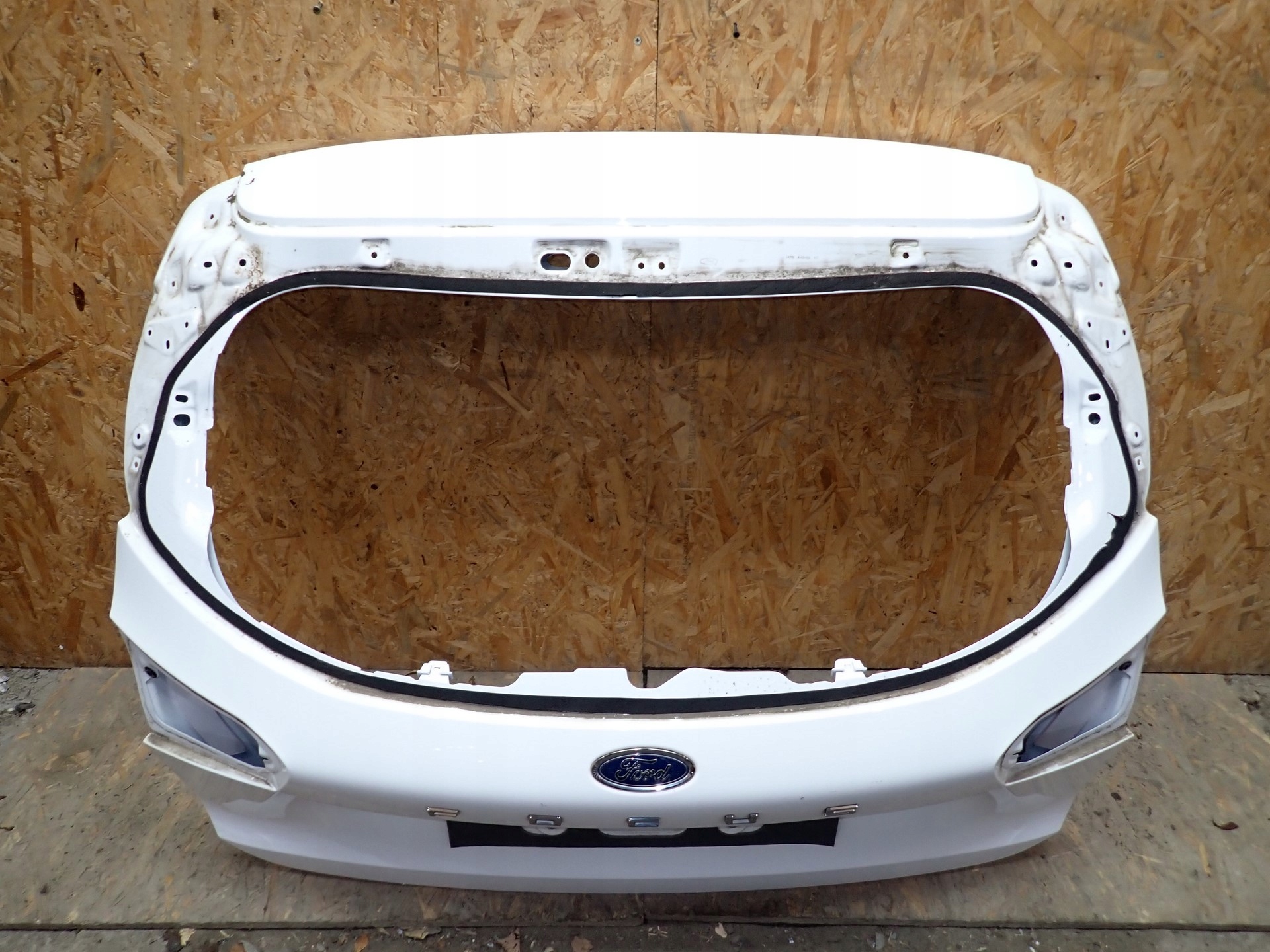 boot door rear cover boot FORD FOCUS MK4 IV KOMBI TURNIER 2018