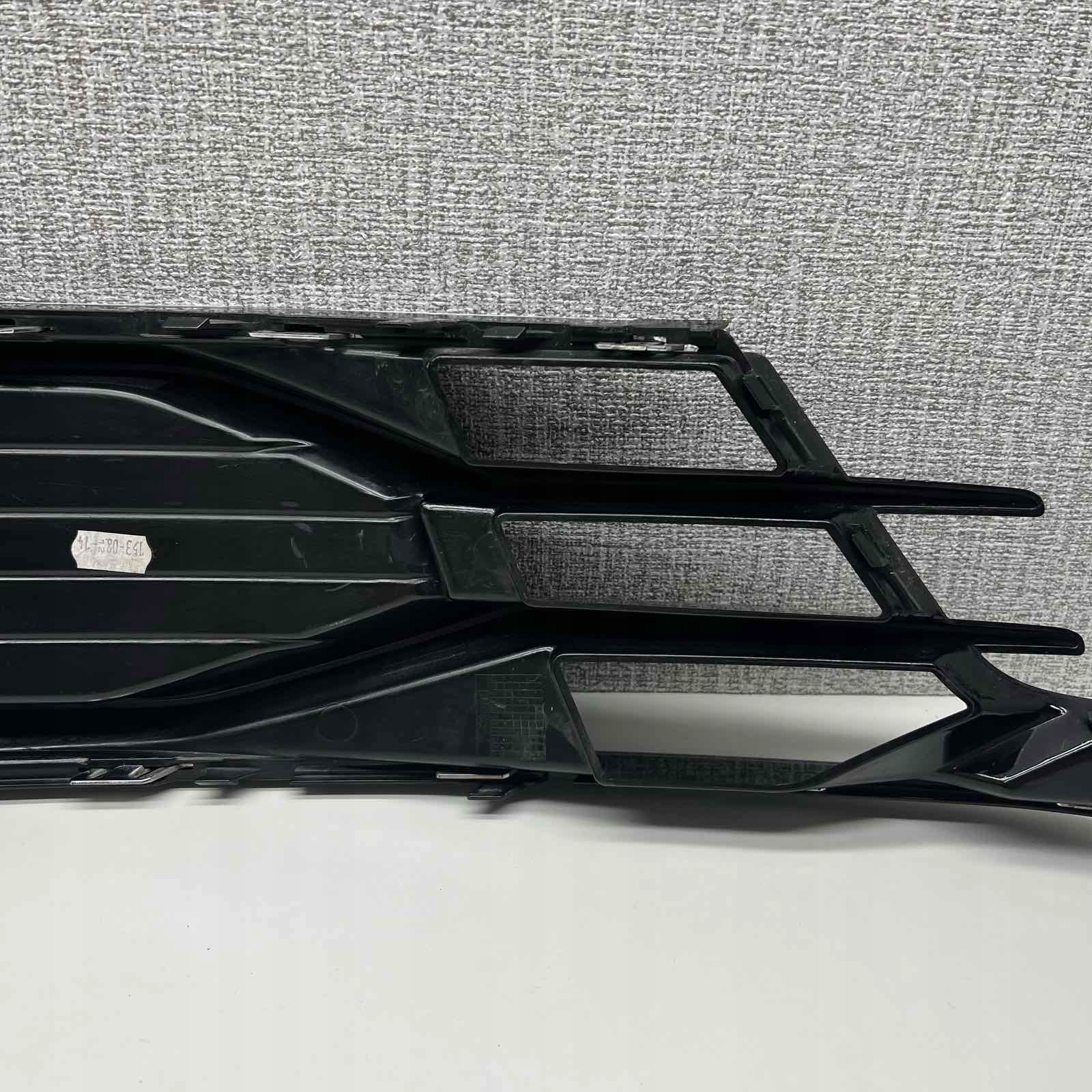 AUDI A6 C7 2014-2018 grille grid of a bumper left 4G0807681AD