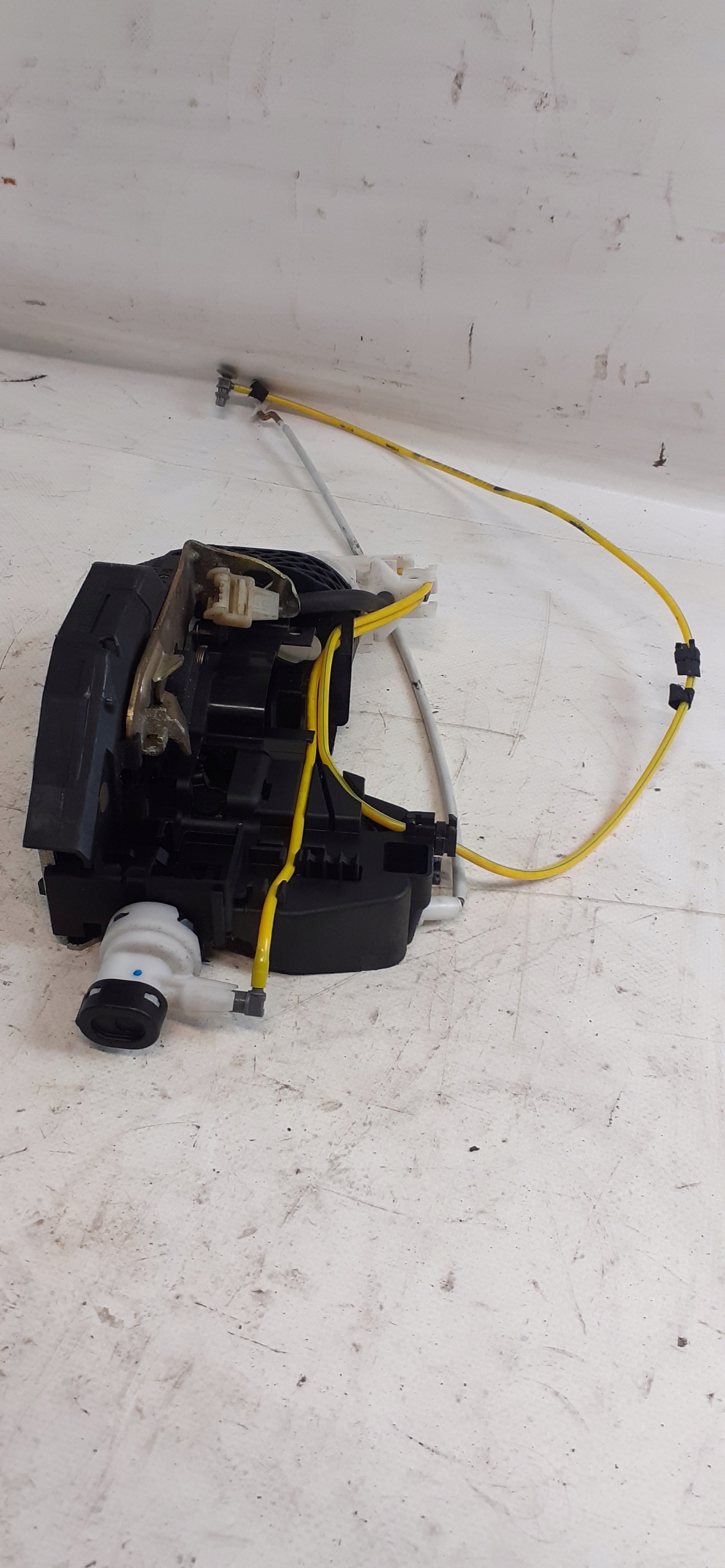 Mercedes S klasa W220 lock door left rear part