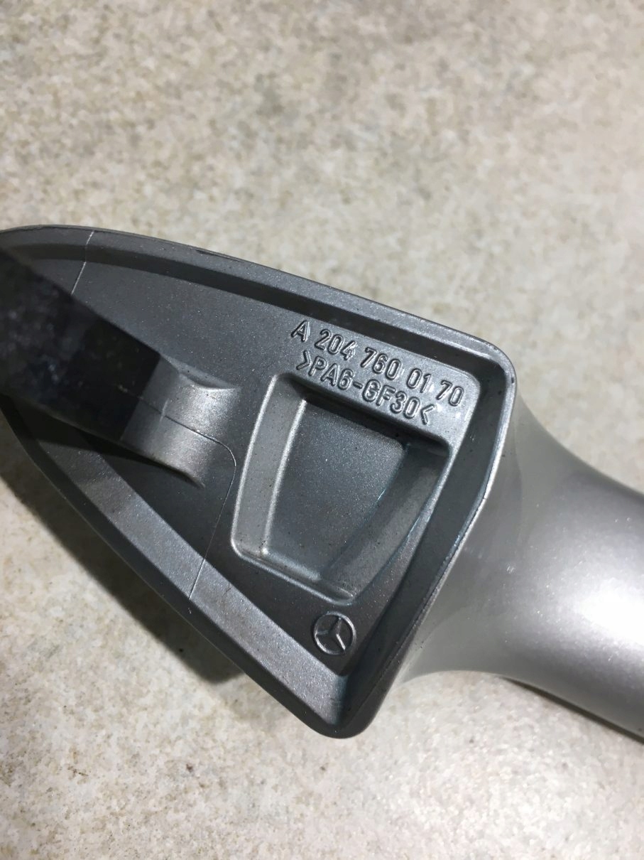 handle exterior left front MERCEDES W176 FL A2047600170