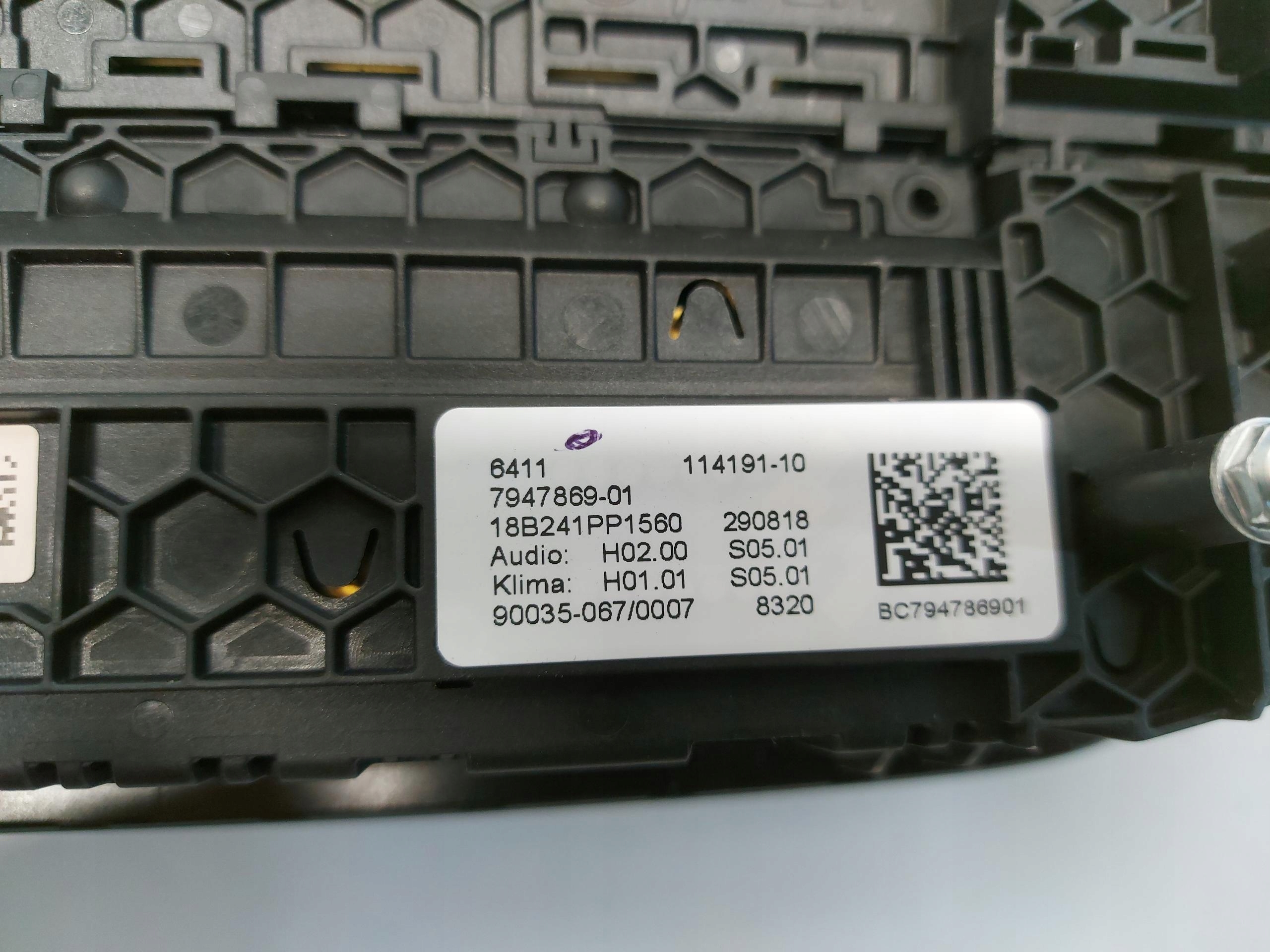 BMW G30 530e Unite commande clima 7947869-01