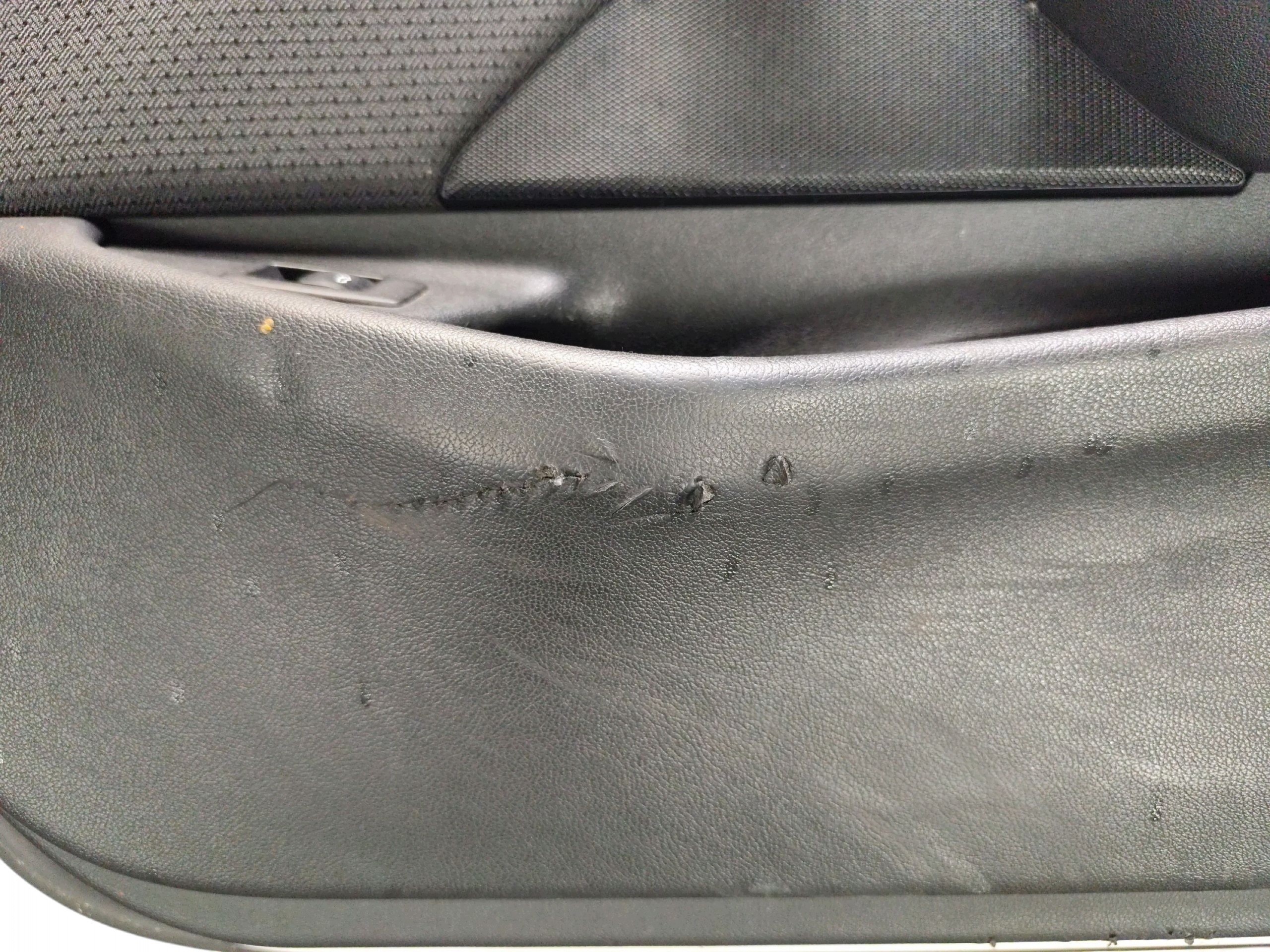 door right front BMW G30 G31 (2017-2020) code LAKIERU ALPINWEISS III (300)