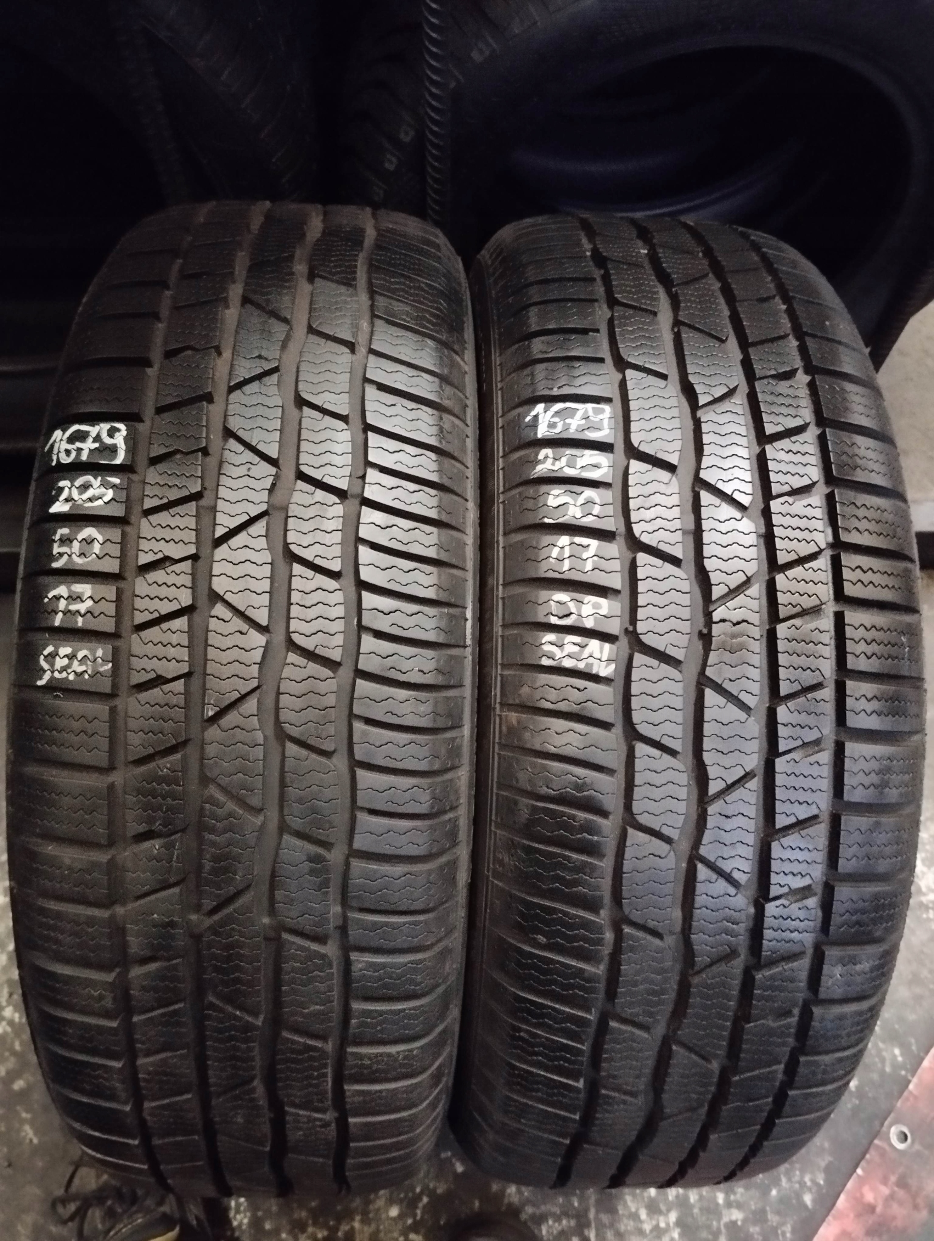 CONTINENTAL CONTIWINTERCONTACT TS830P 93H XL SEAL