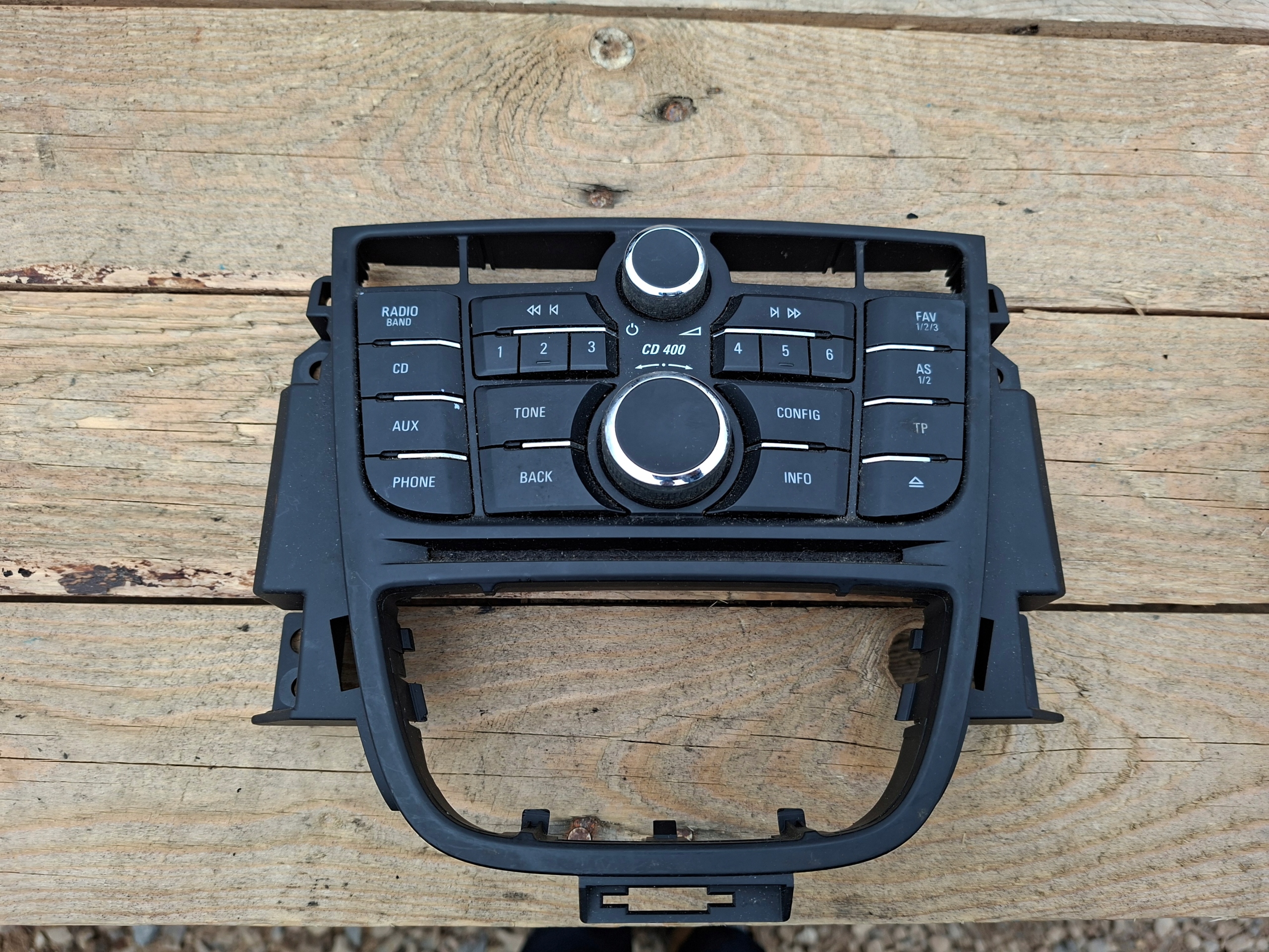 Panel radia Opel Astra J 13346050