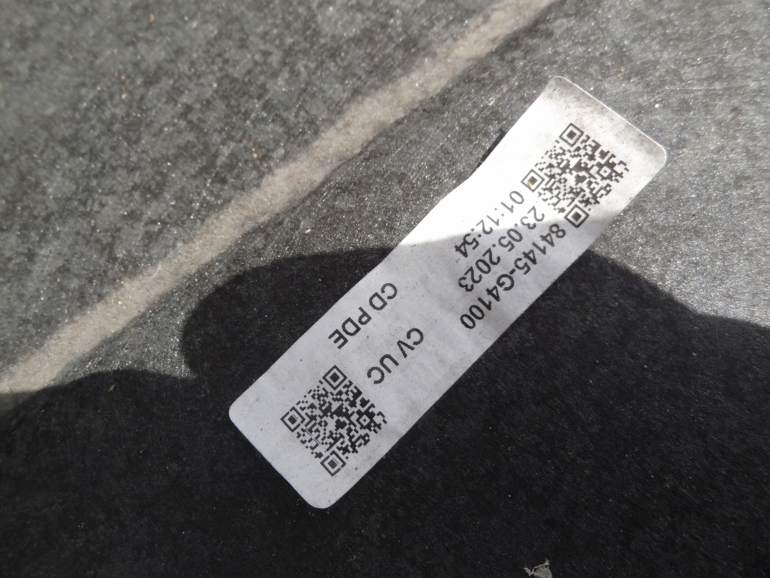 KIA CEED III 2023 HATCHBACK OSLONA PLYTA PODWOZIA PRAWA 84145-G4100 ORG Waga produktu z opakowaniem jednostkowym 2 kg