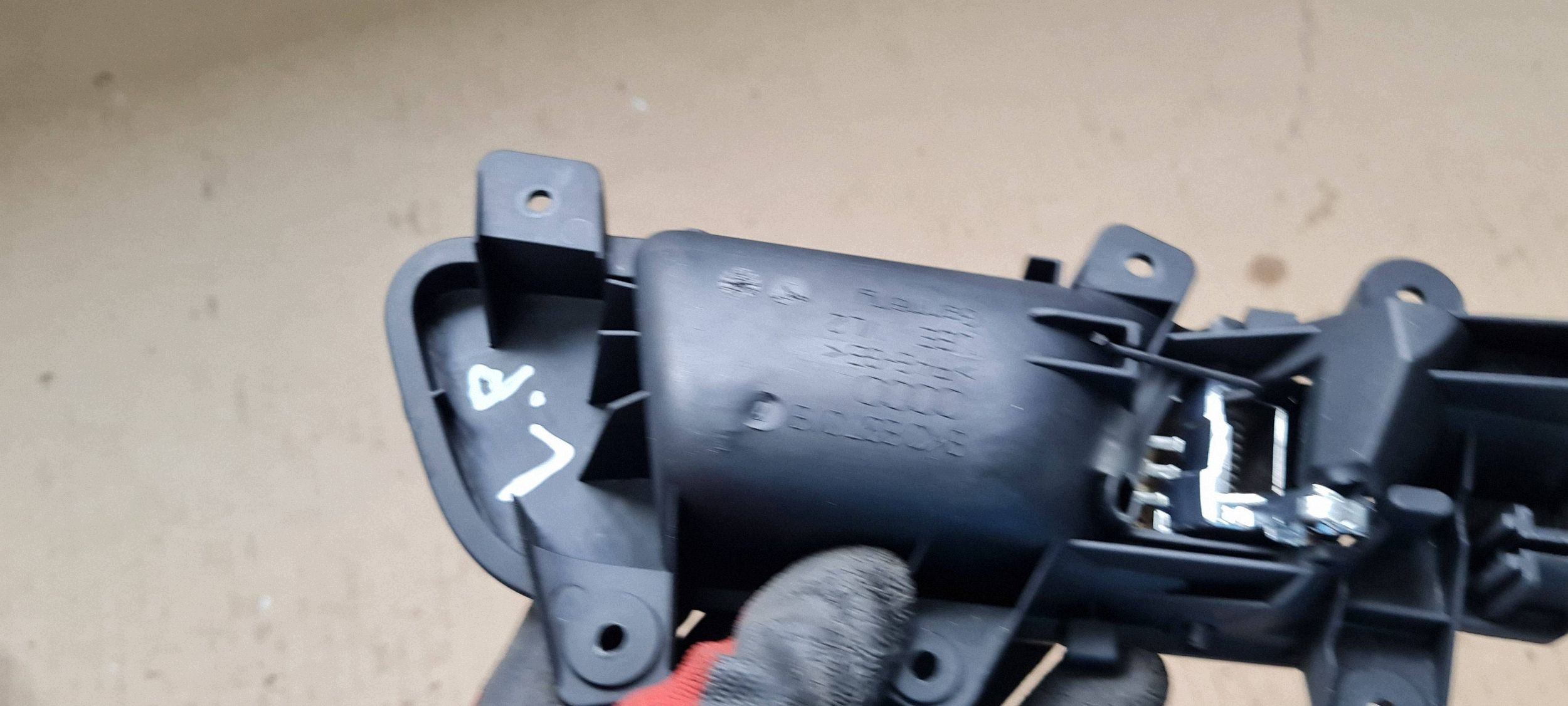 A5 8T LIFT handle left left front exterior 8K0837019 A4 B8 LIFT