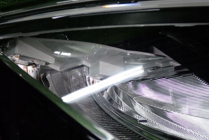 VW GOLF VIII LED 19- reflektor rechts Licht rechts
