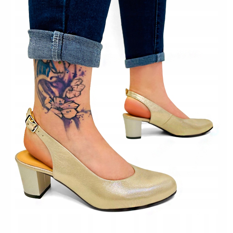 Zlaté sandály bez podpatku s podpatkovým páskem 37