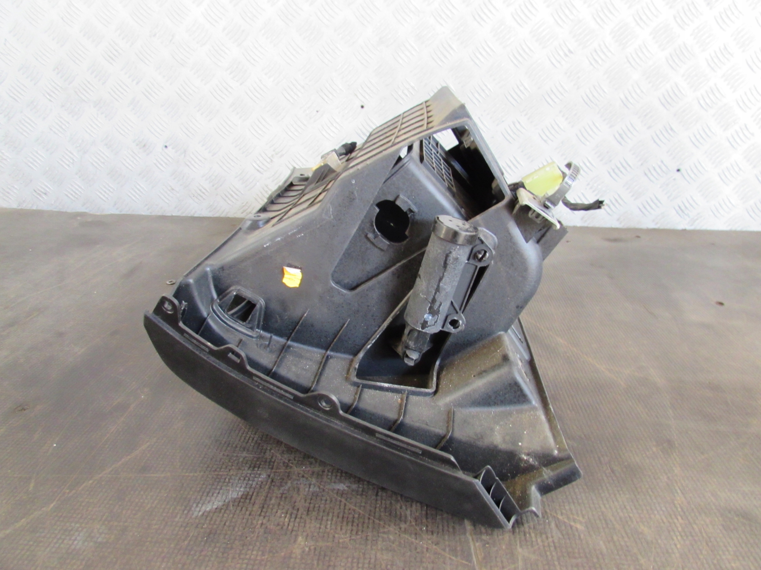 бардачок пассажира 84760-1H050 kia CEED I 06-12 r.