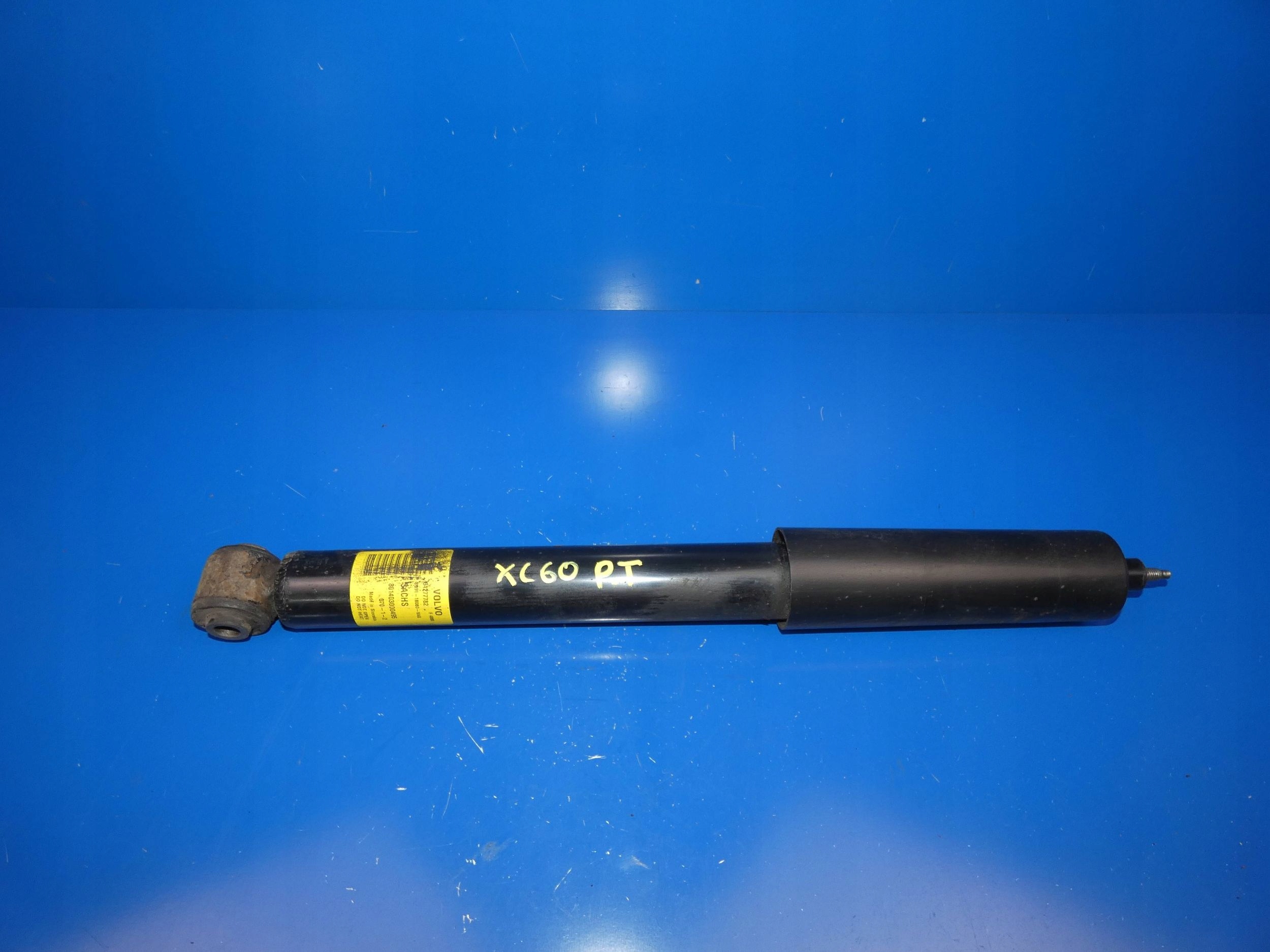 VOLVO XC60 and shock absorber right left rear part rear