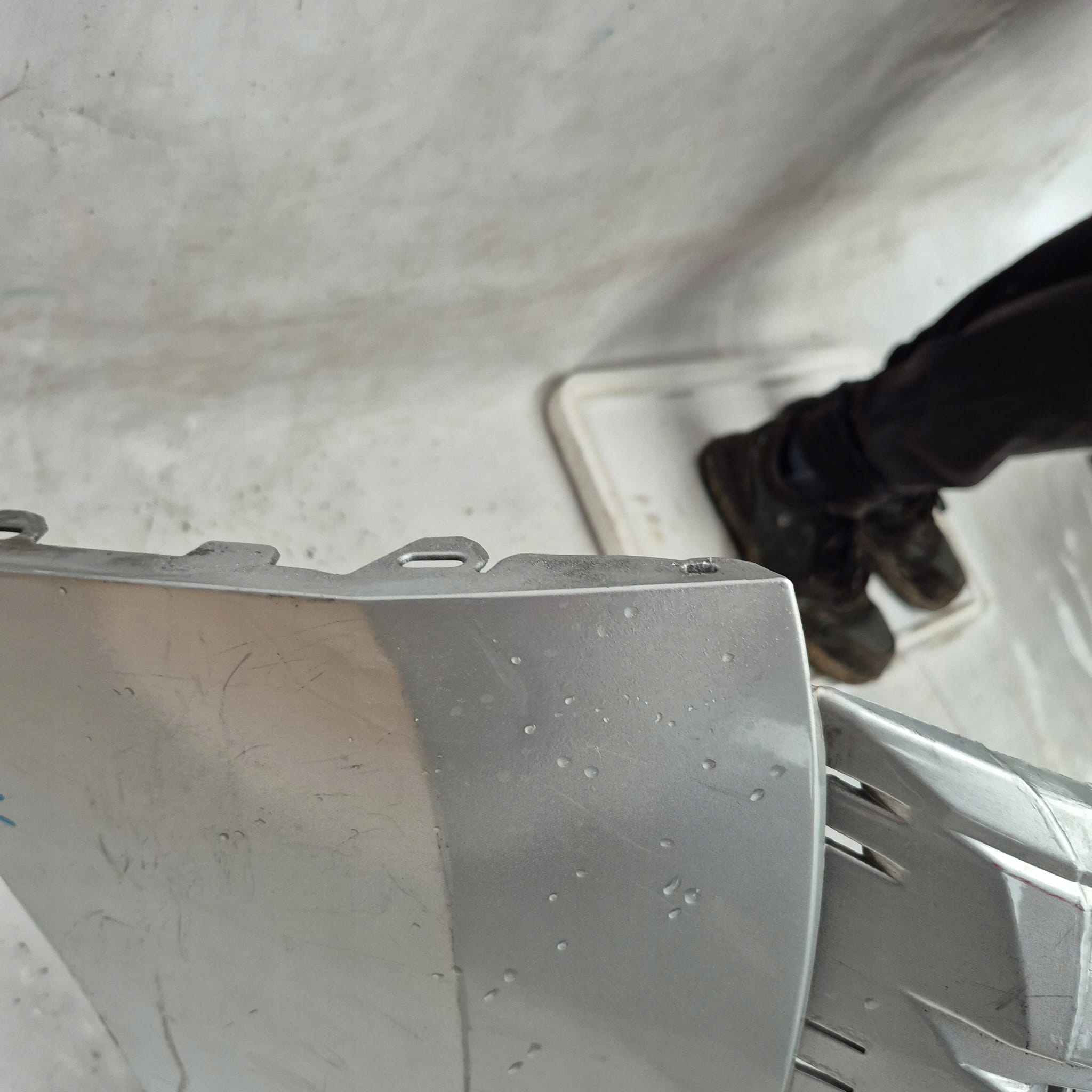 PEUGEOT 3008 and 1 09-13 bumper front front
