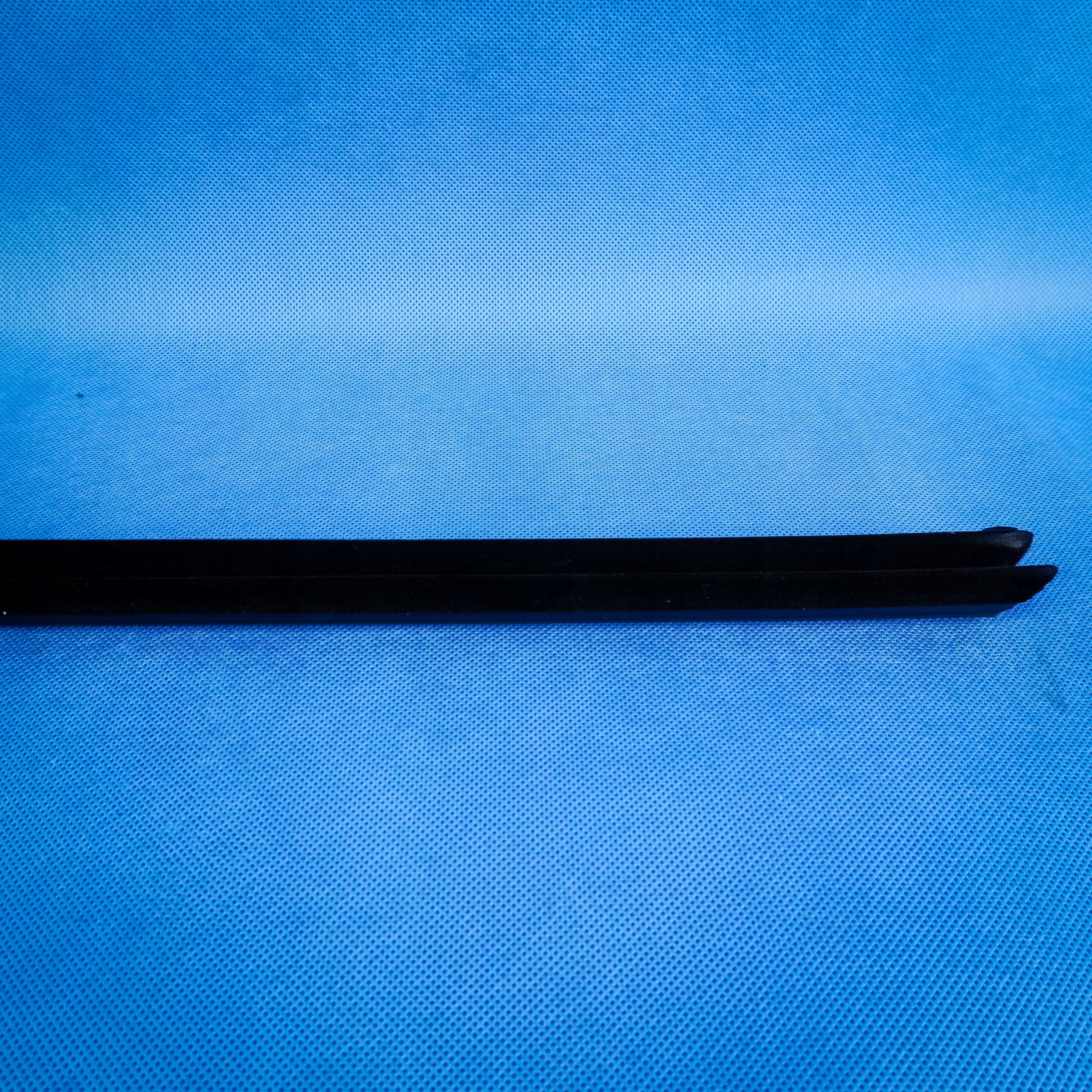 moulding inner dust door front right Audi Q3 83A 83A837480B