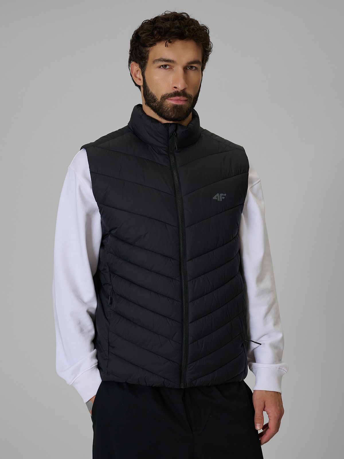 4F Bunda Bez Rukávů Černý Zateplený Hydrofobní L