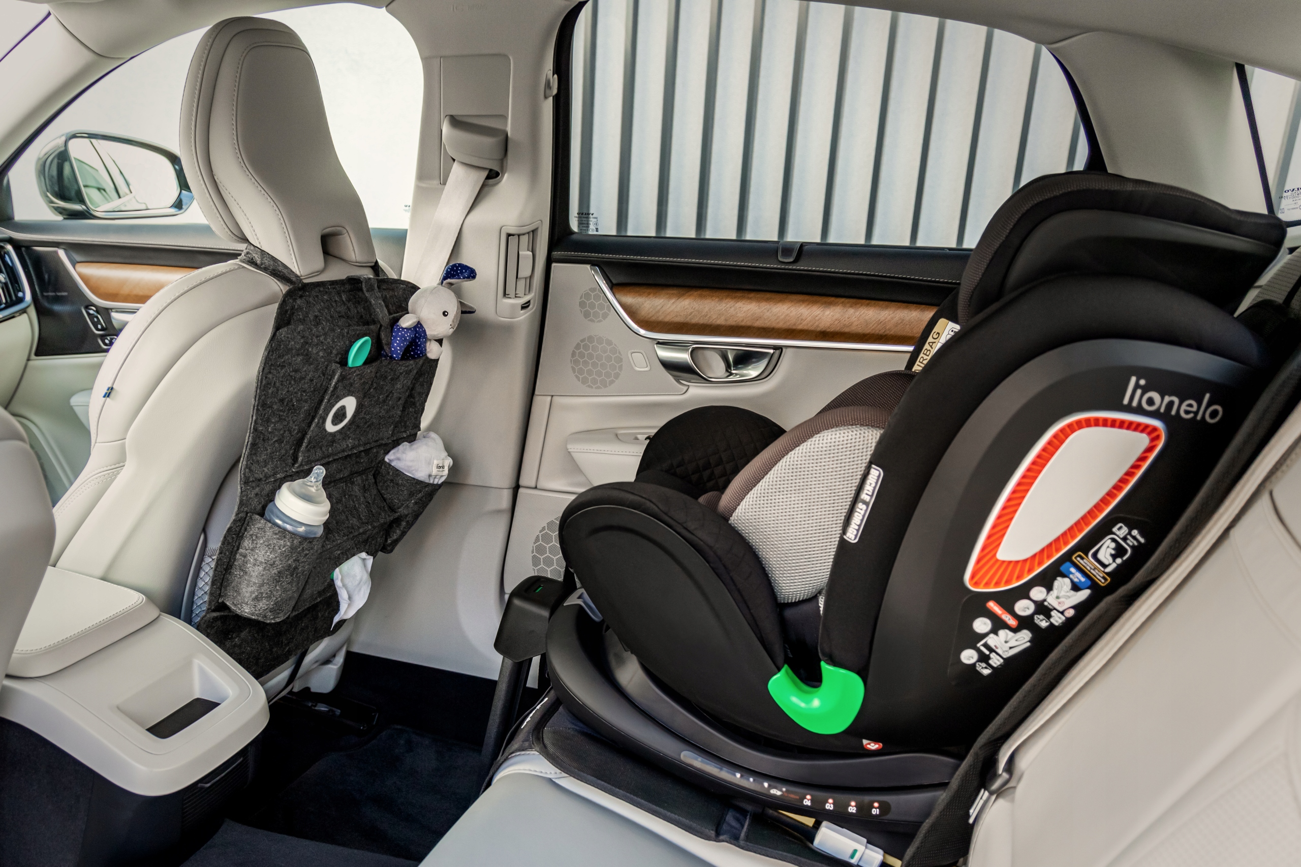 Organizer na fotel do samochodu 40 x 70 cm Lionelo Marka Lionelo