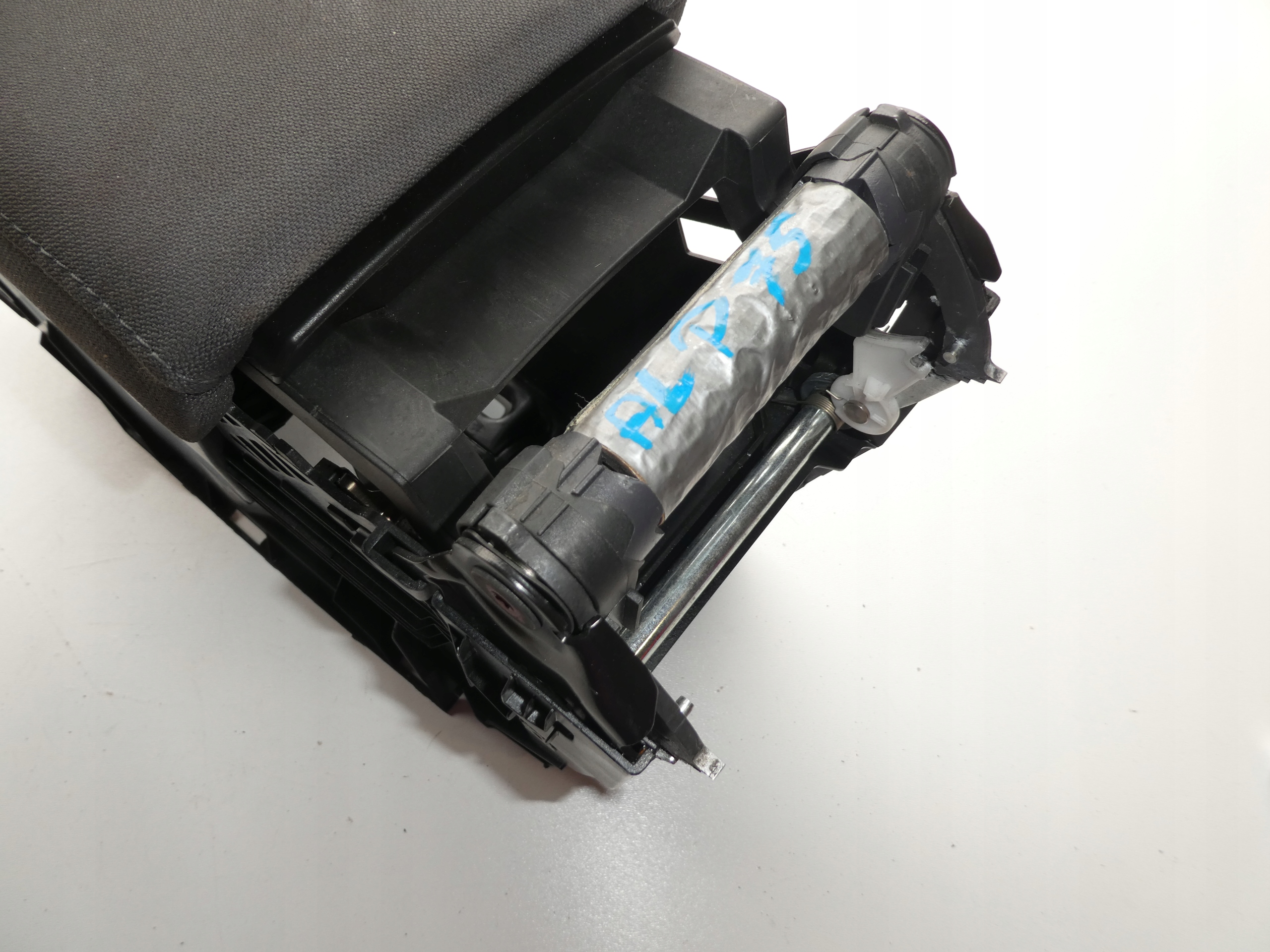 VW JETTA V armrest 1K5864251B