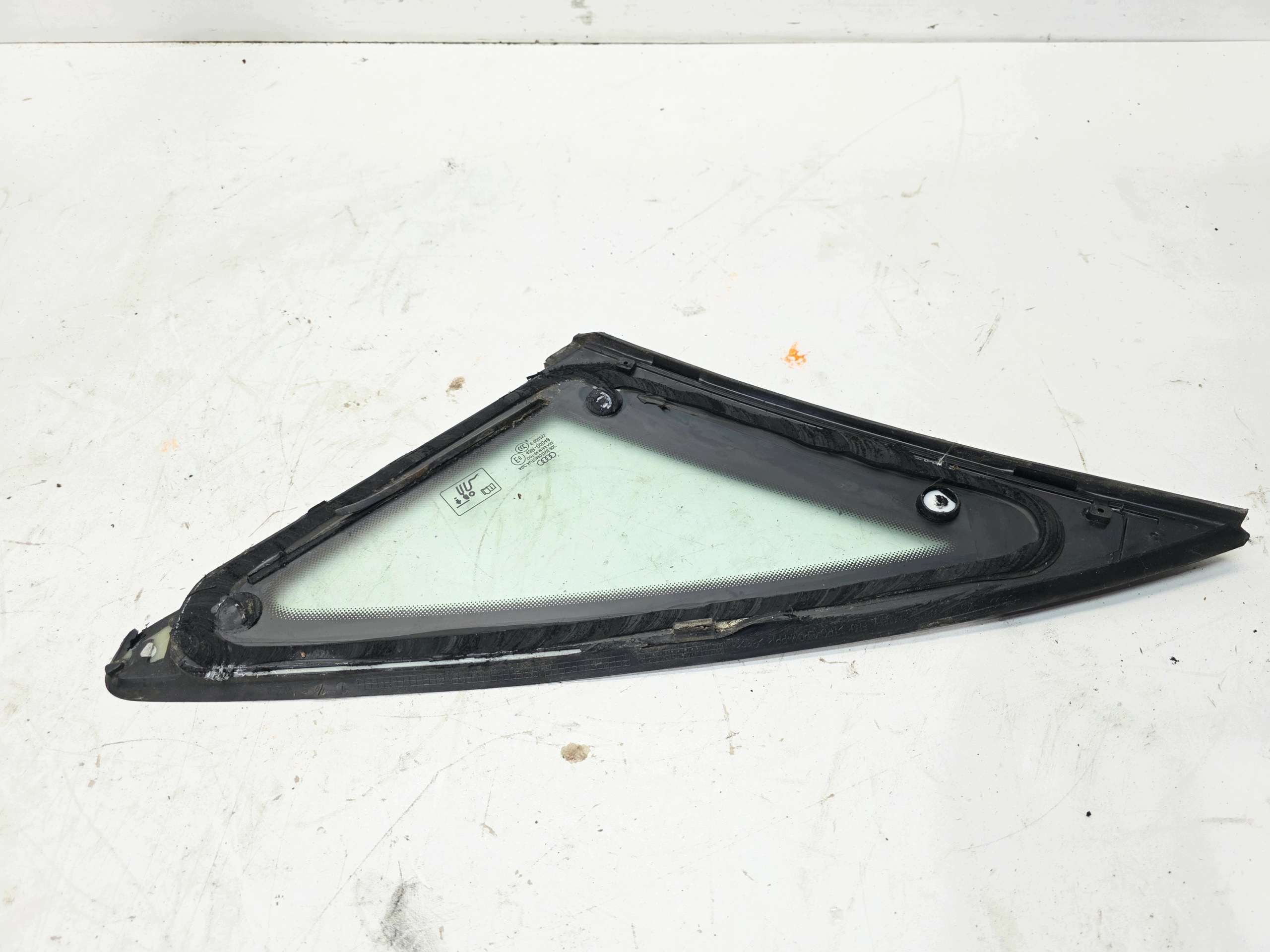 window bodywork right rear part AUDI A4 B8 sedan 8K5 2009R