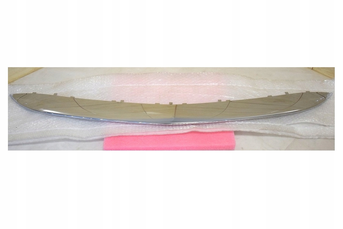 A2228852221 - S-класс 222 13-р. хромированная накладка передний бампер новый