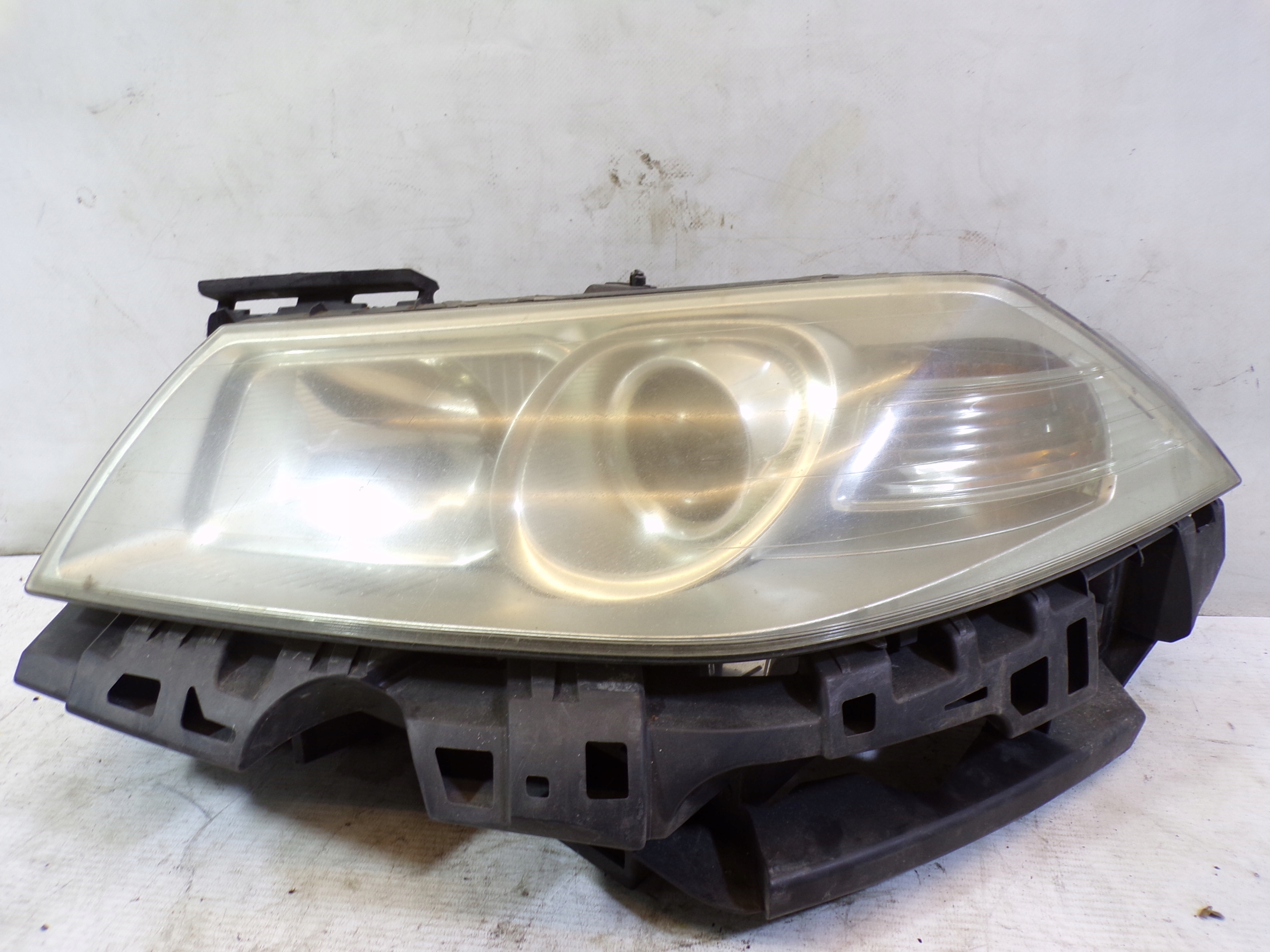 light front front left RENAULT MEGANE 2 II LIFT (2) (K1)