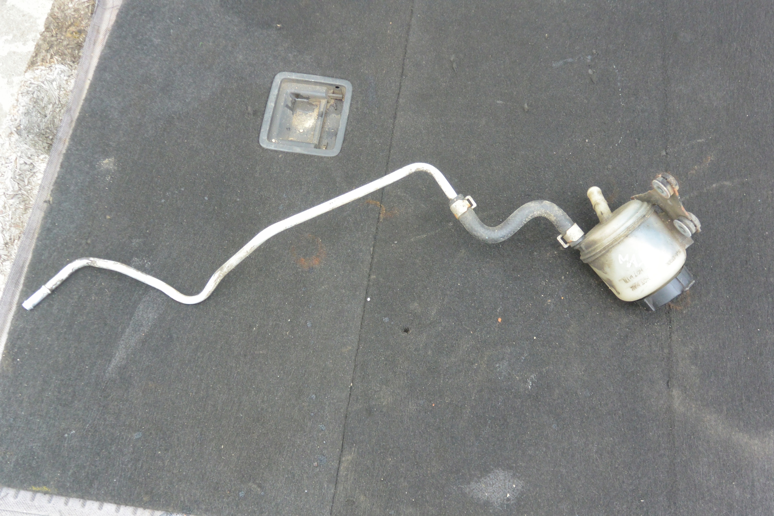 serbatoio liquido servosterzo NISSAN MAXIMA A33
