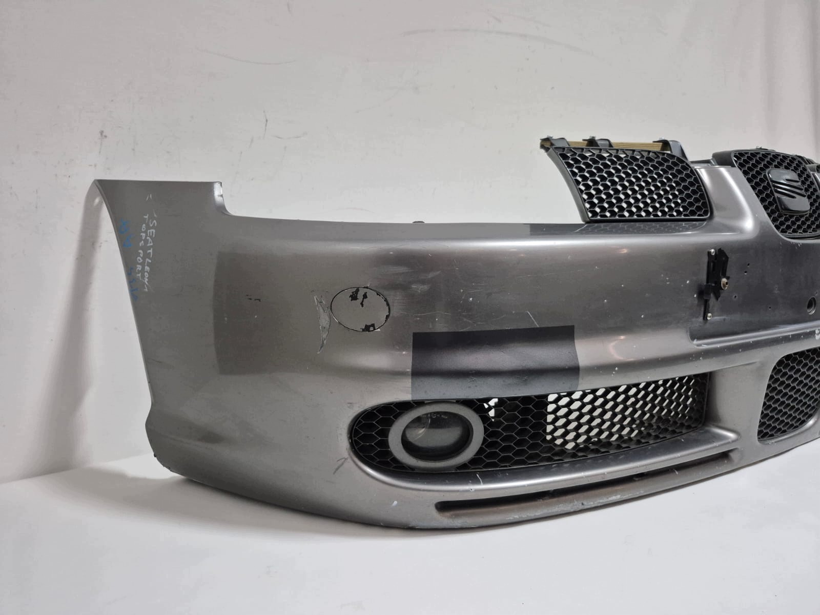 SEAT LEON and CUPRA TOP SPORT 98- bumper front front 1M0807221AJ