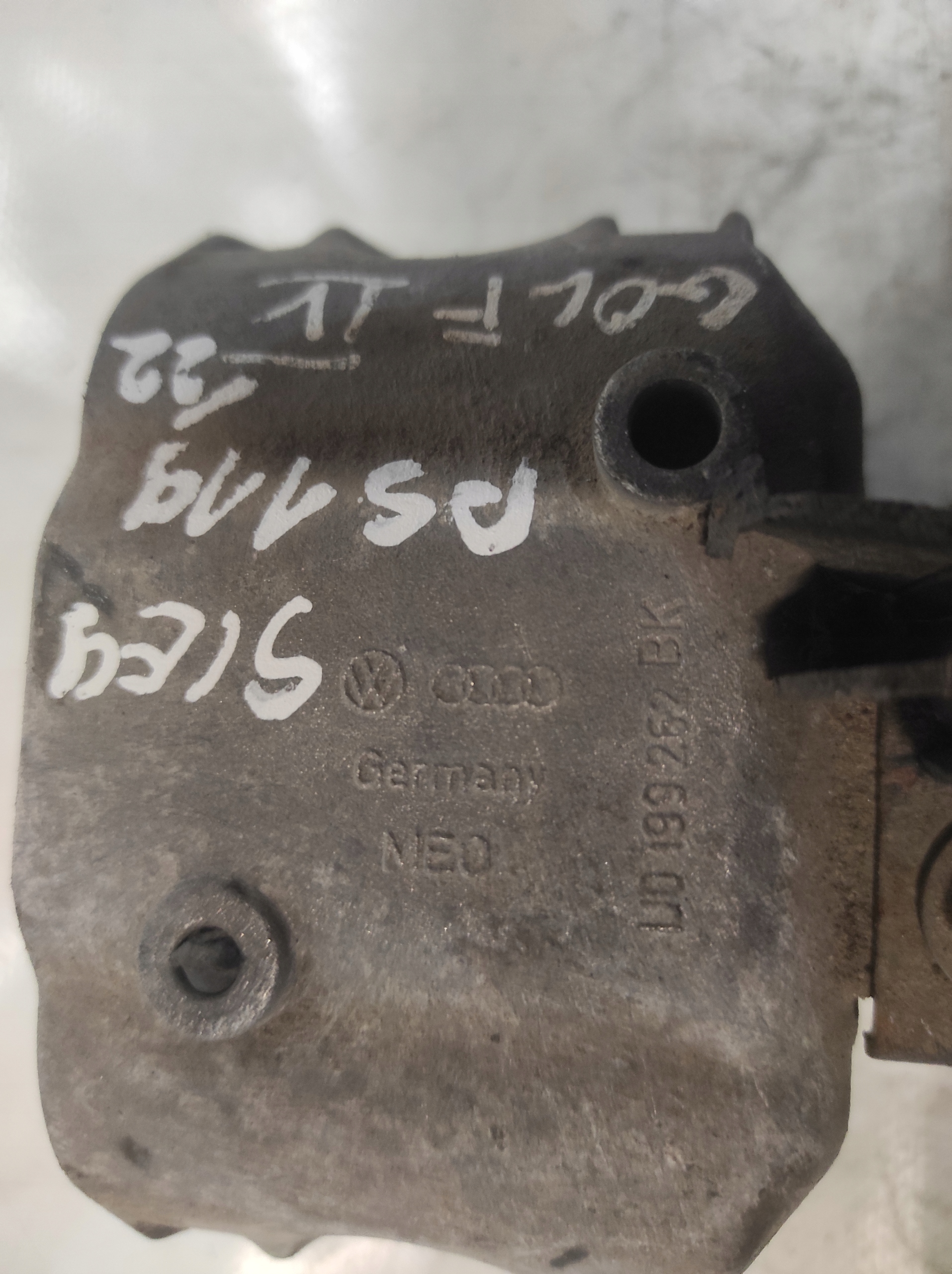VW BORA IV 4 1J0199262BK engine mount