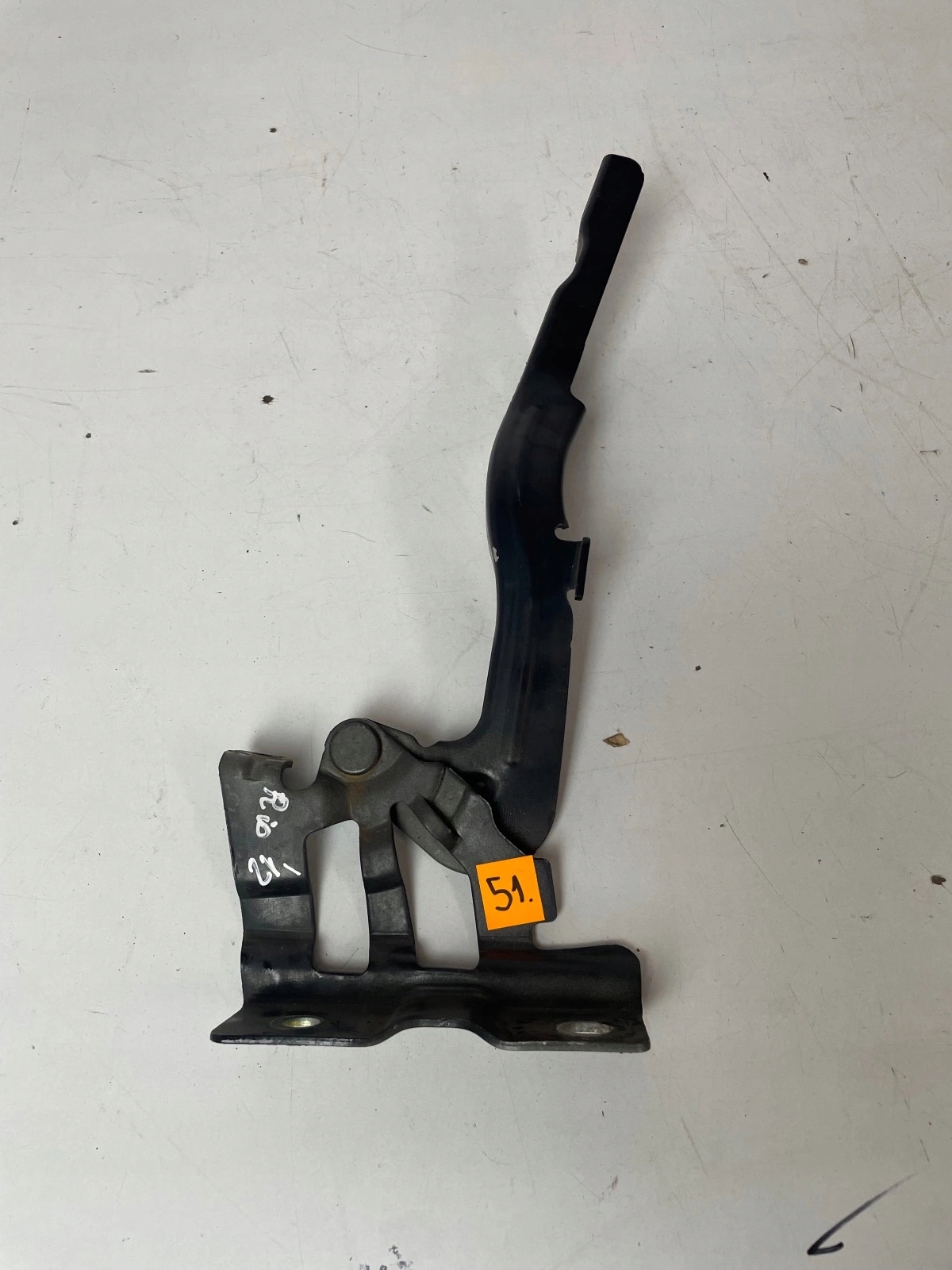 hinge bonnets front front right Kia Rio III