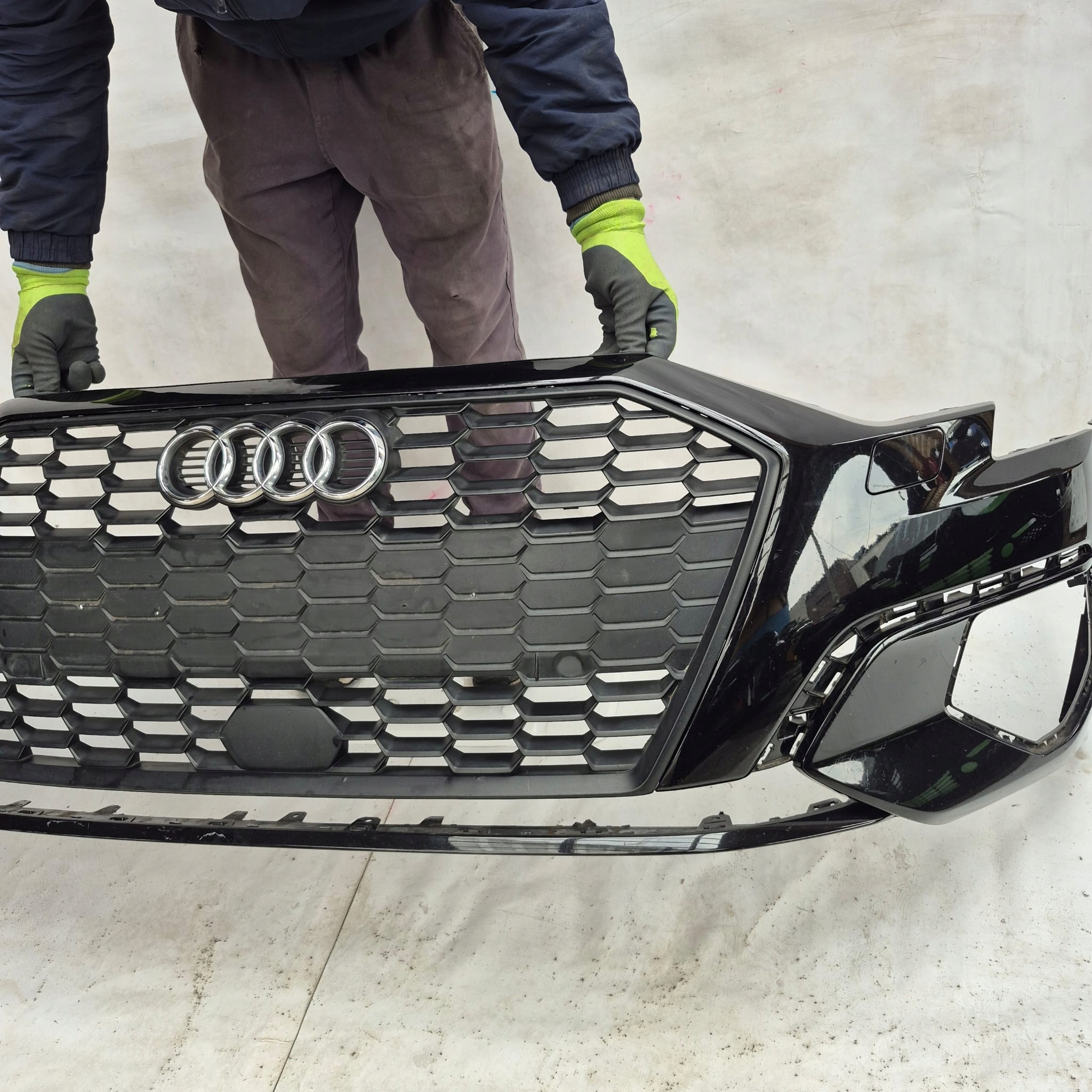 AUDI A3 IV 4 8Y 20-24 bumper front front washer PDC