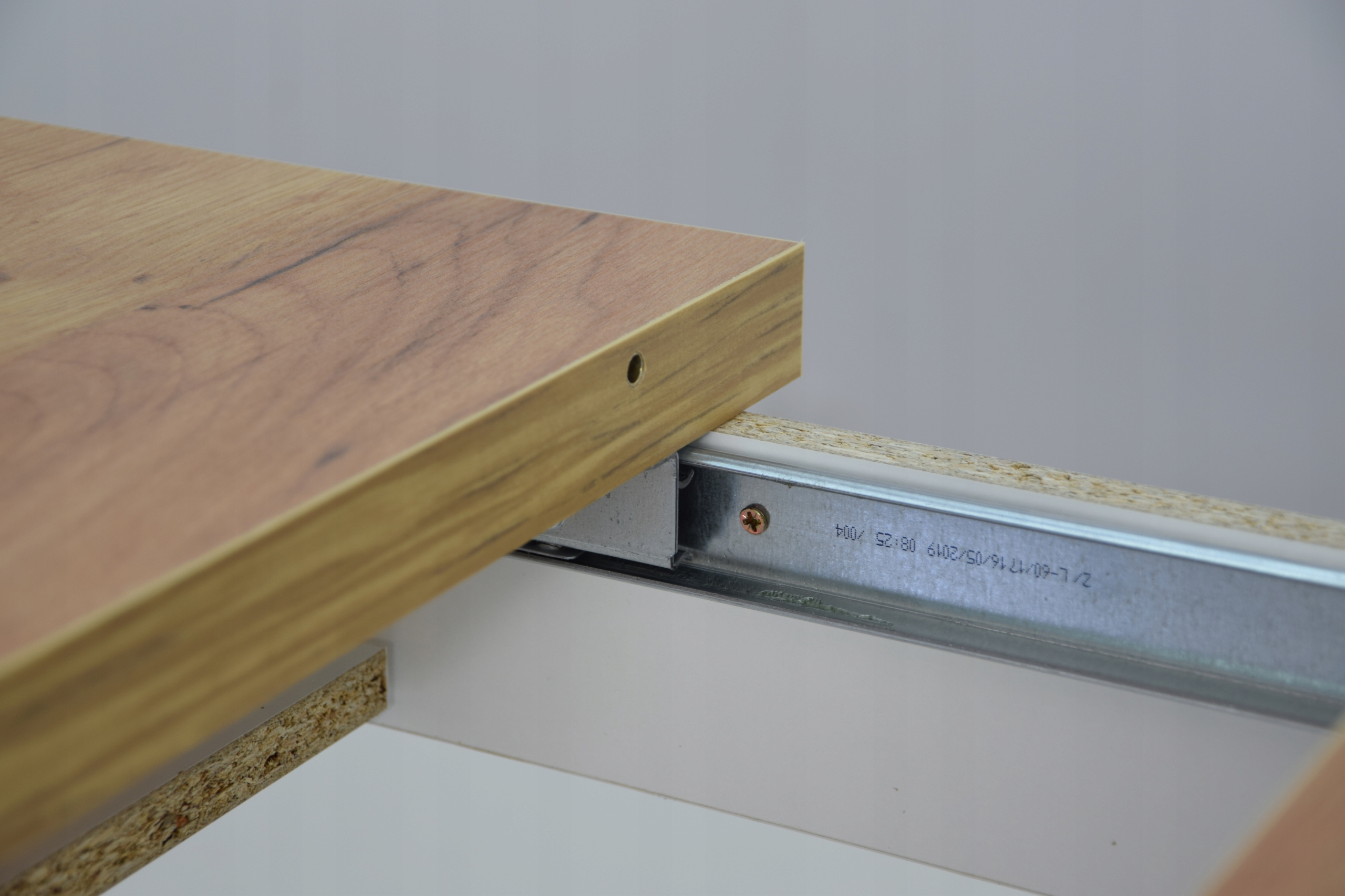 komplet do SALONU nowoczesny stół DĄB CRAFT + 6x białe krzesła z krzyżem Kolor korpusu stołu biały