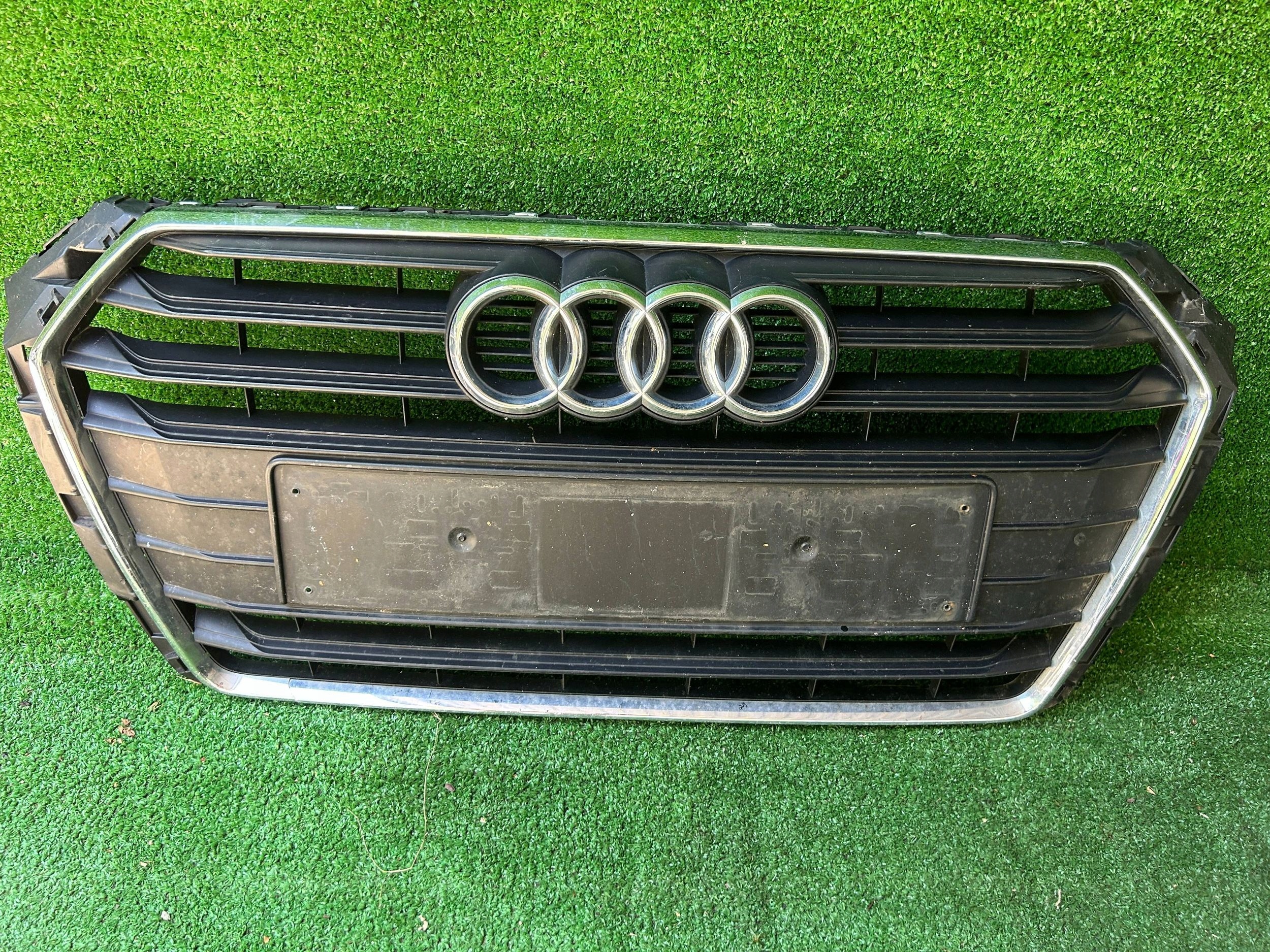 Audi A4 S4 B9 15- grill grille front front
