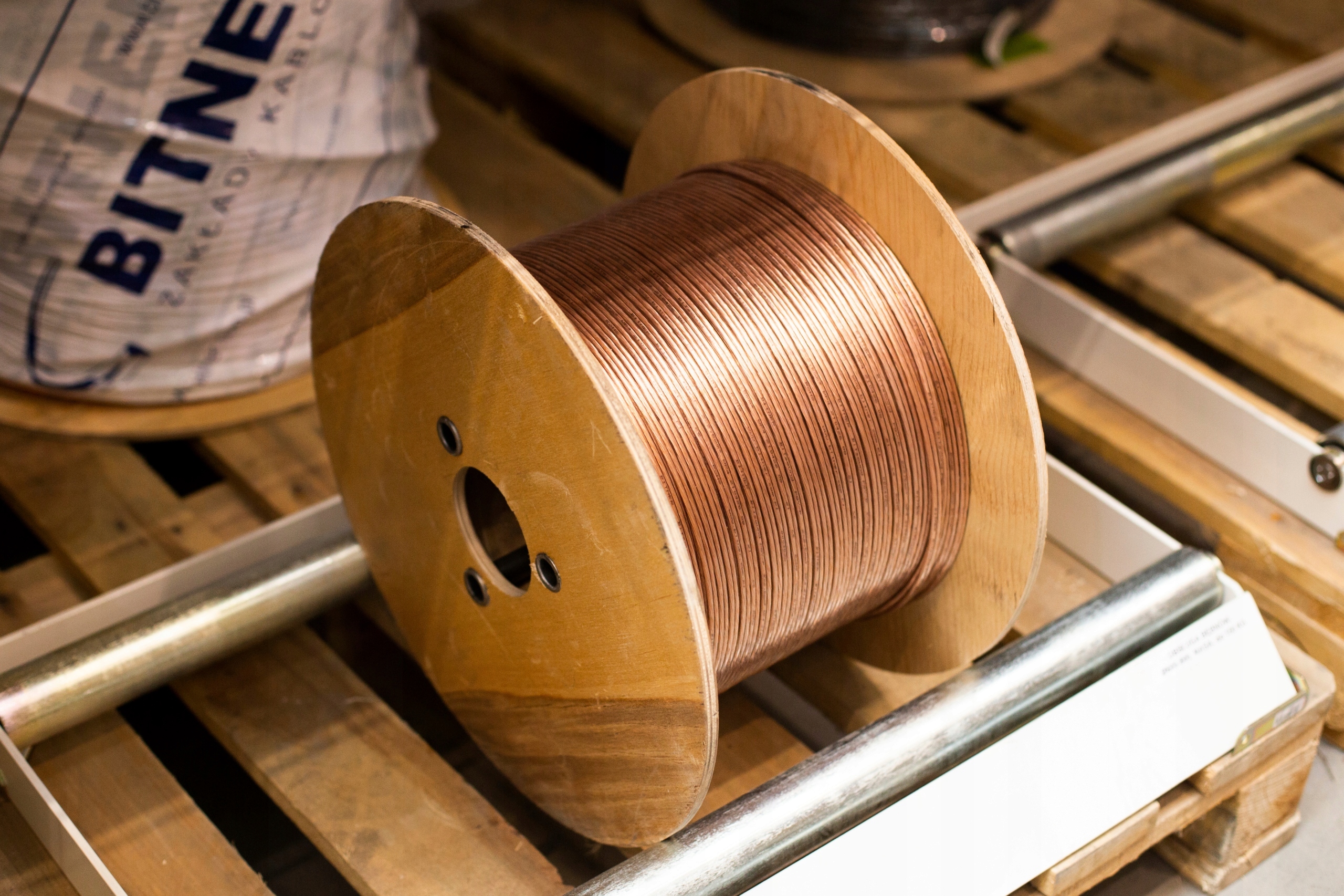 BITNER Kabel głośnikowy CZYSTA MIEDŹ CU OFC 2x4 Kod producenta LP0054