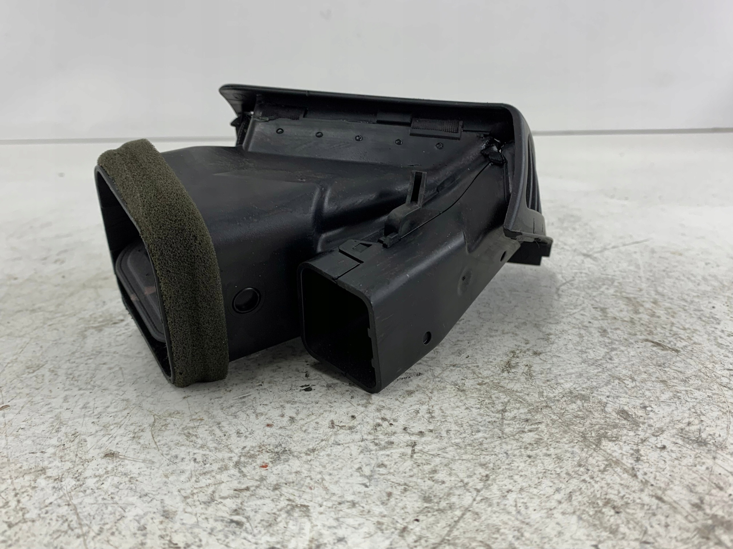 BMW E46 grid air conditioning devices left 8361897