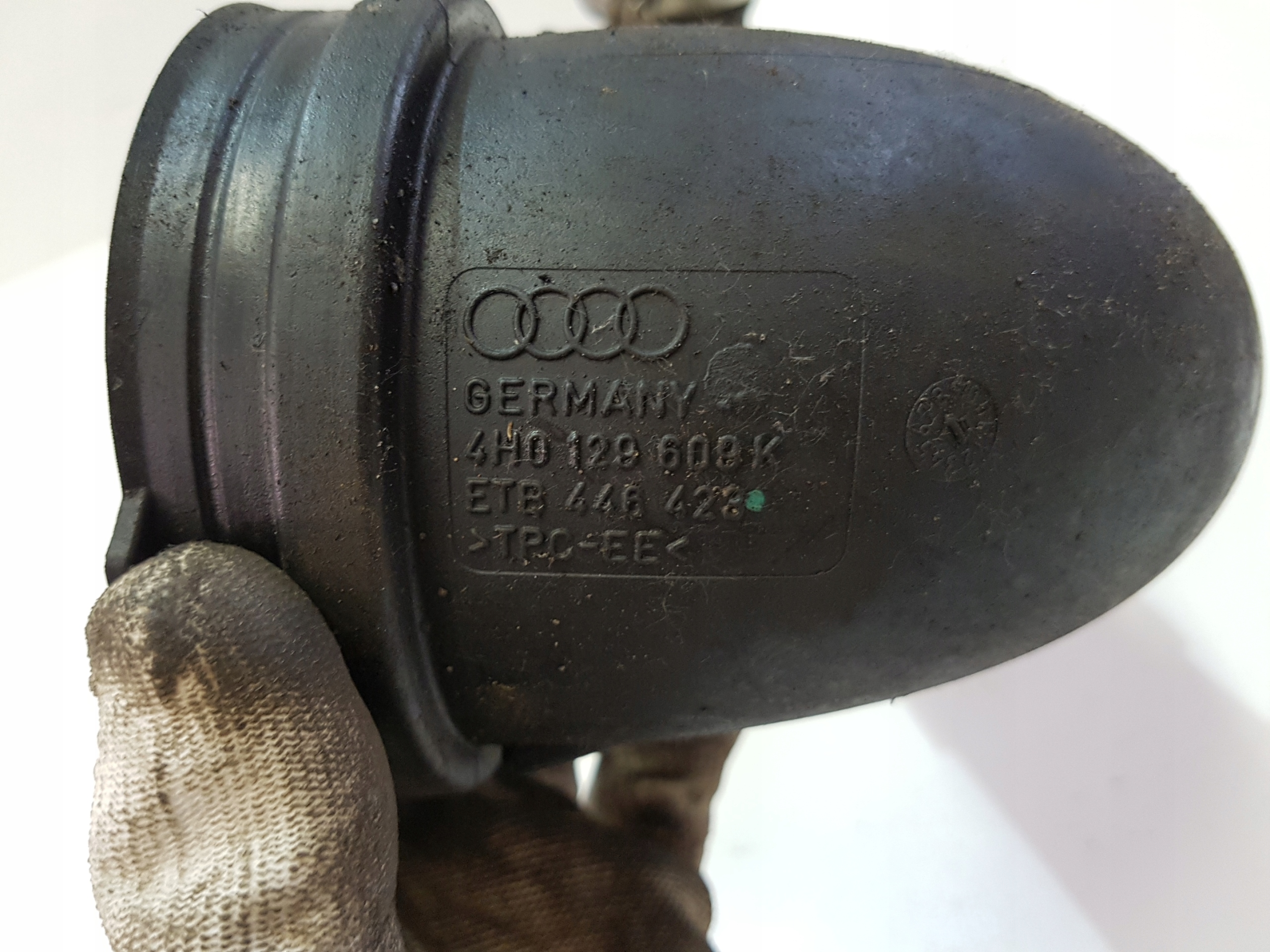 AUDI A8 D4 4.2 TDI hose pipe wiring air