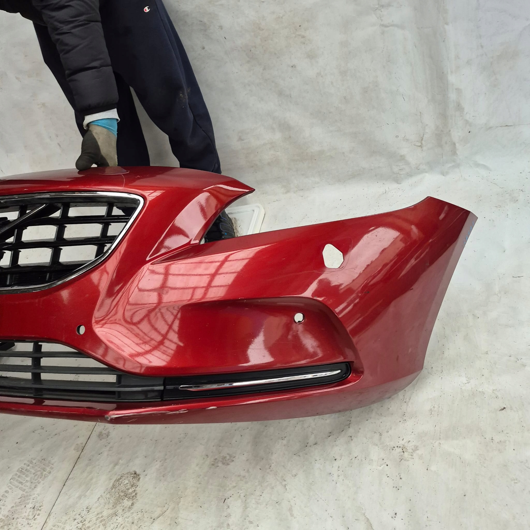 VOLVO V40 II 12-16 bumper front front SPR PDC 31283732