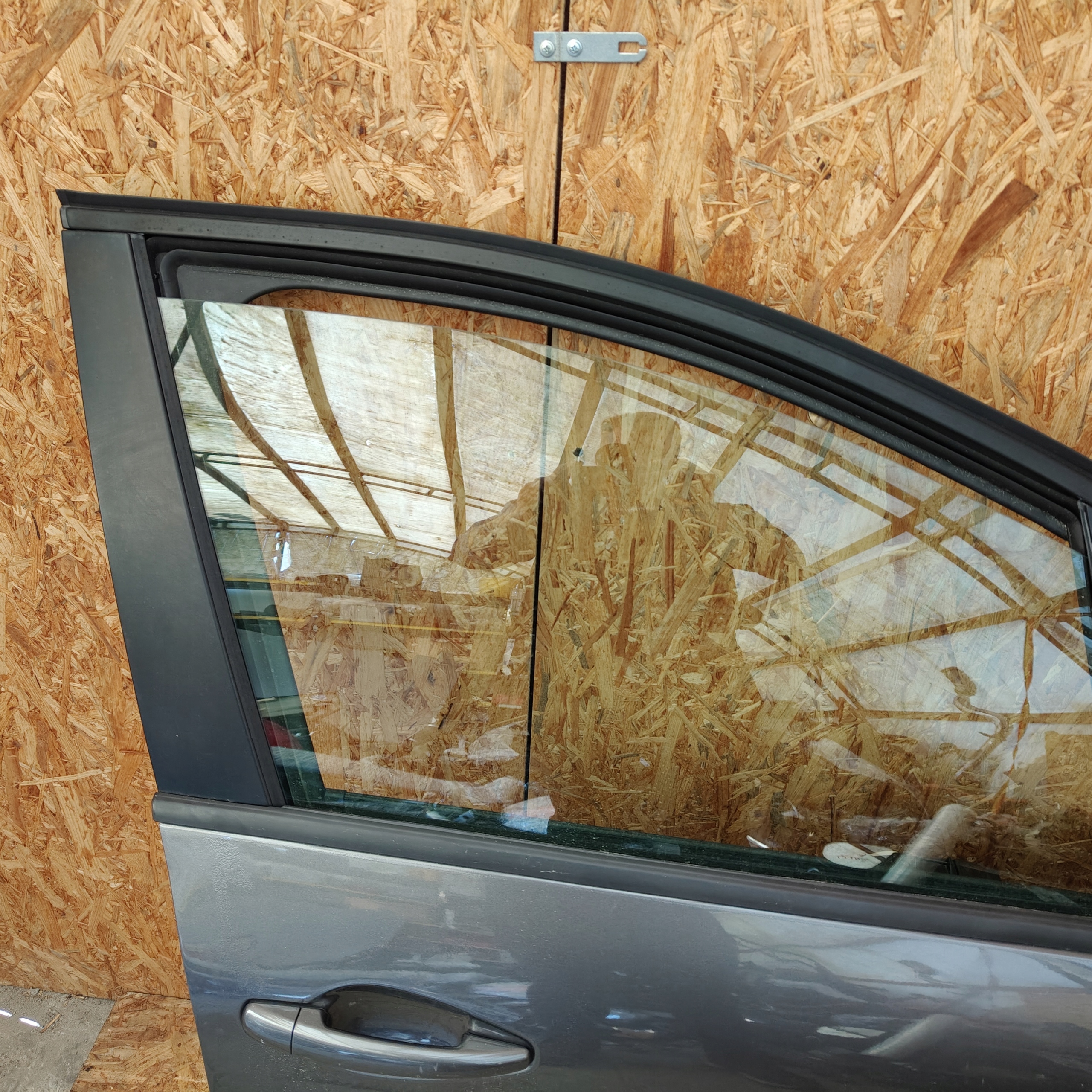 door front front right PEUGEOT 2008 and